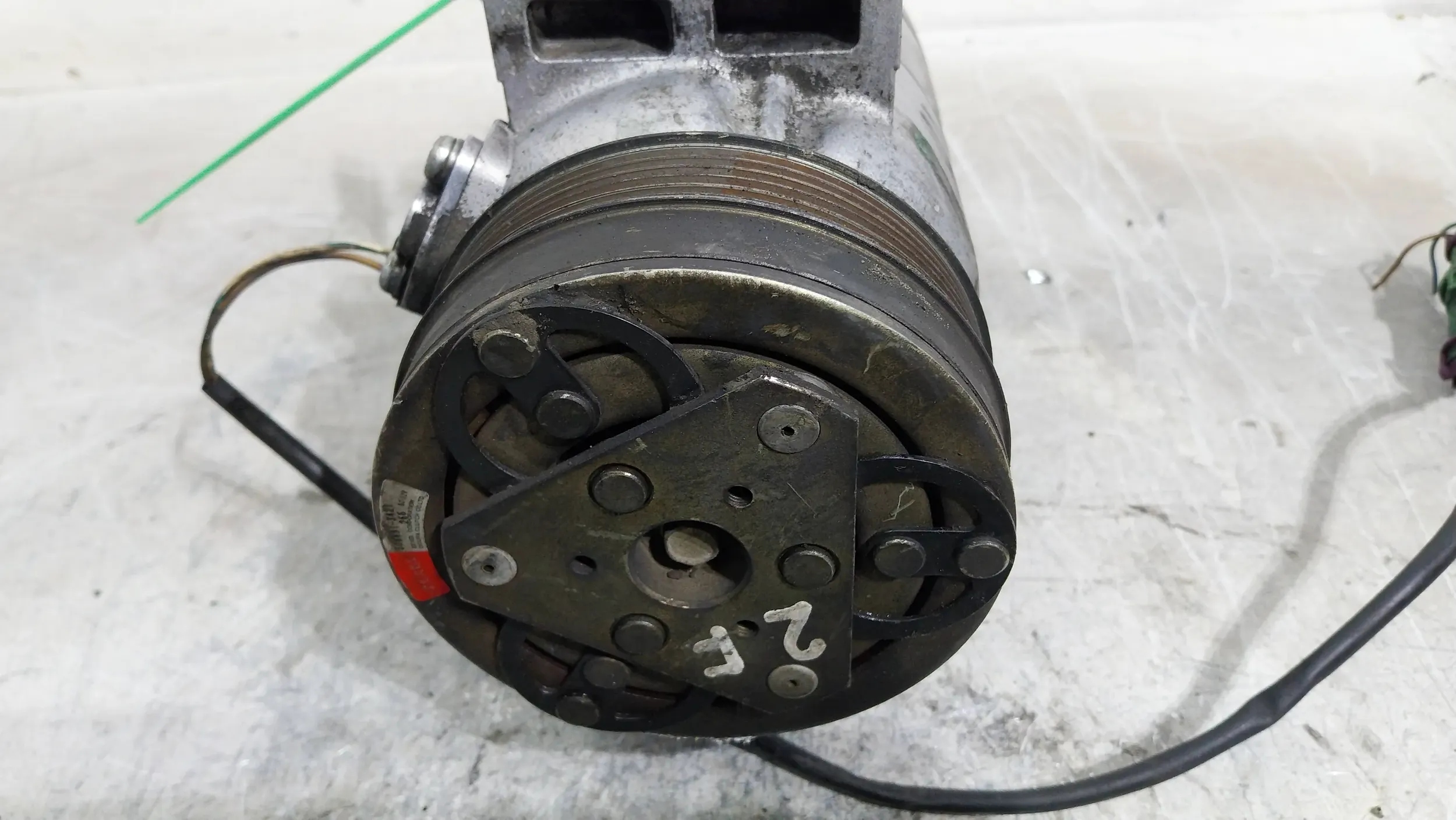 compressor compressor; of the air conditioning 8A0260805AB Audi 80 90 S2 B4