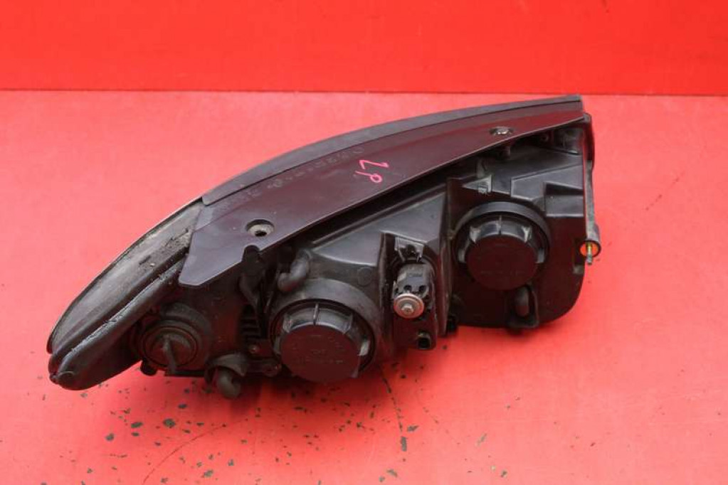REFLEKTOR left light front lens EU 92101-2BXXX HYUNDAI SANTA FE 2 II