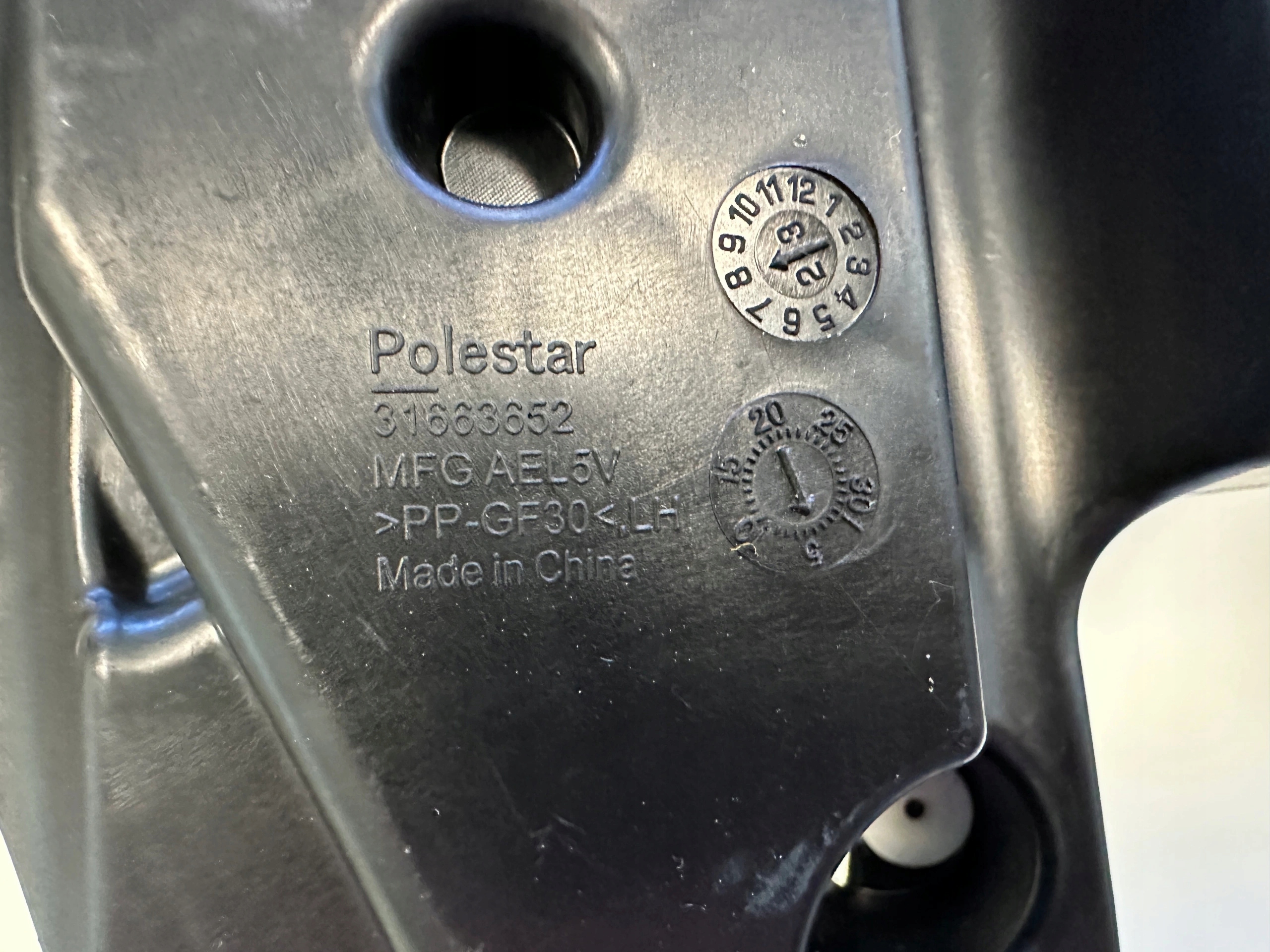 Volvo Polestar II bumper bracket rear part left 31663652