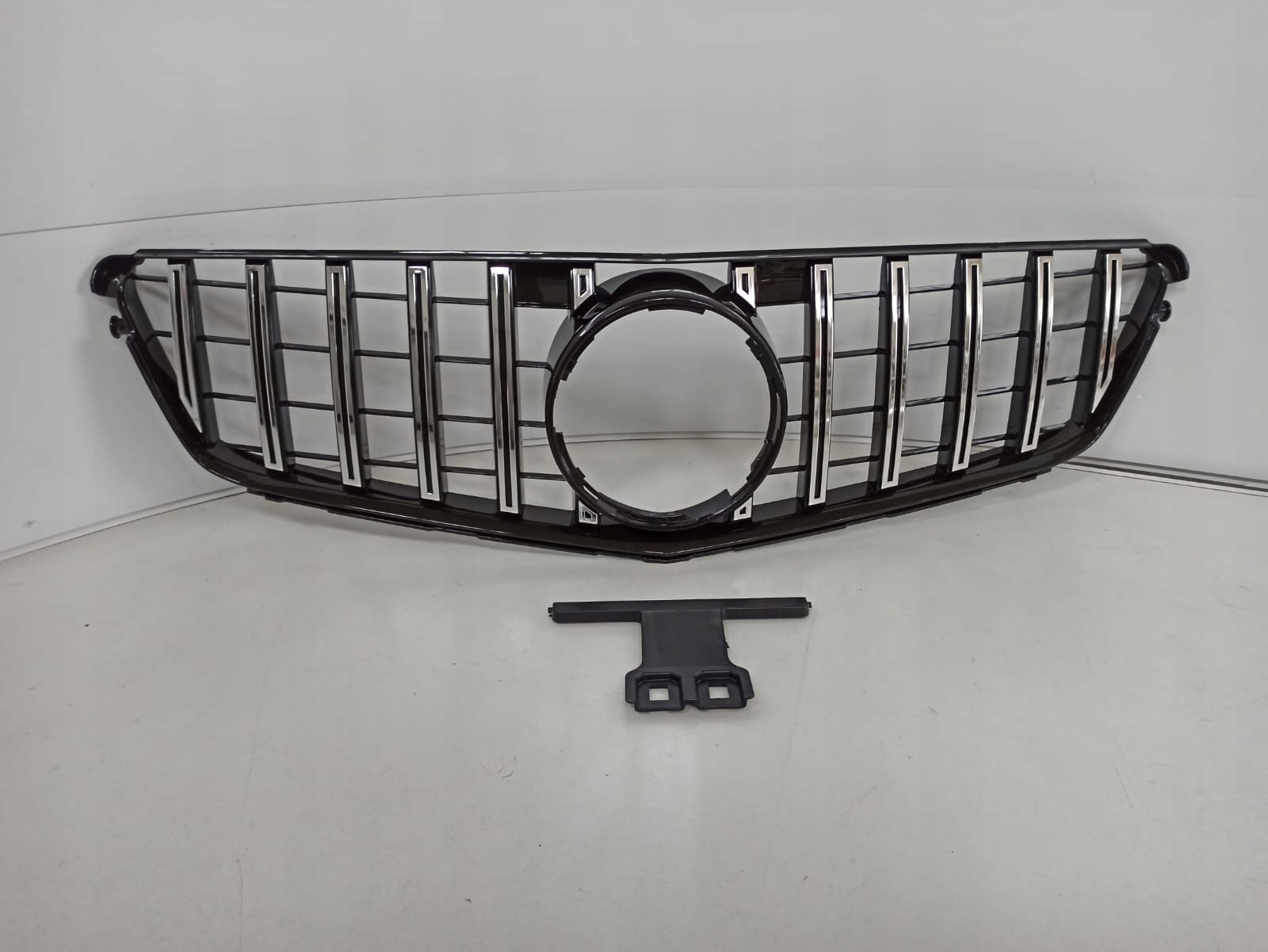 Grill atrapa Mercedes W204 styl Diamond