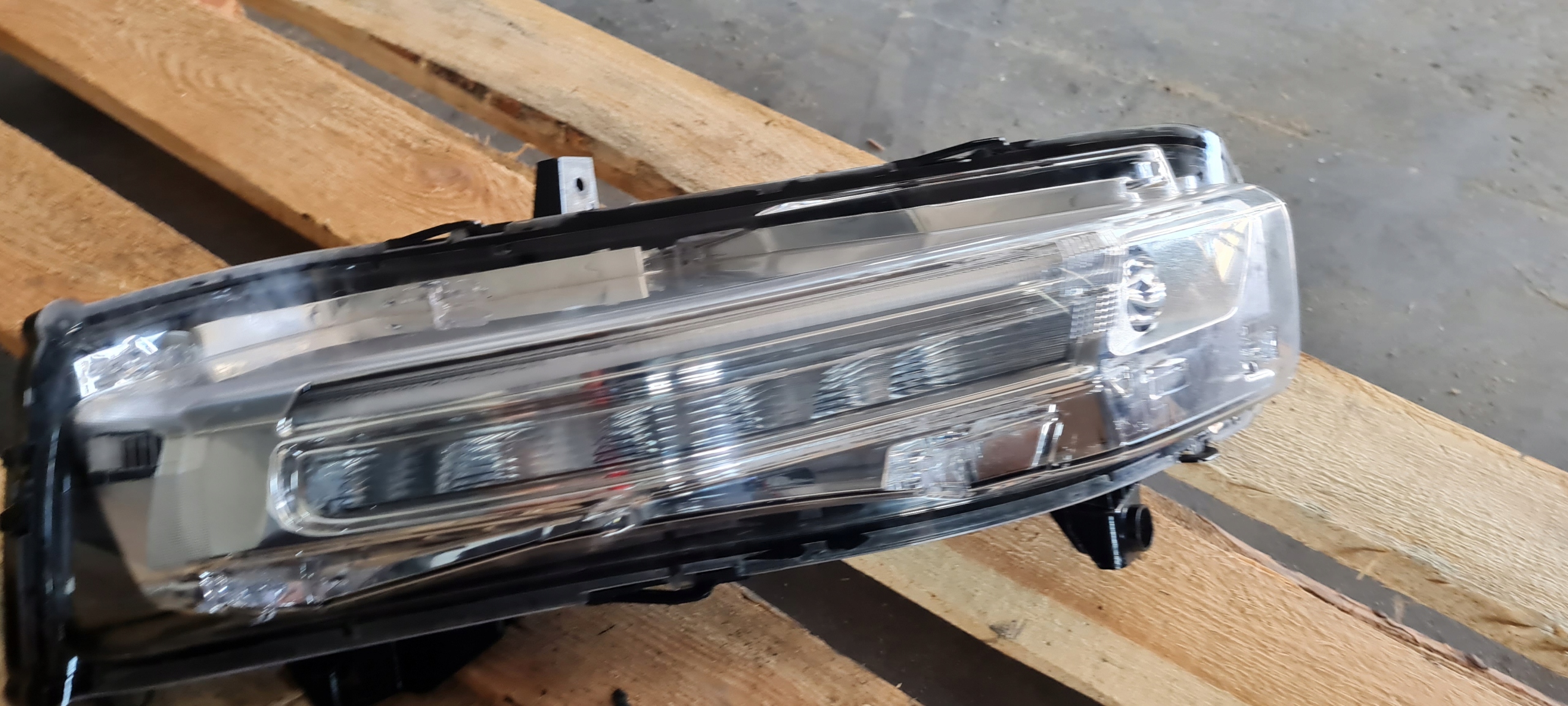 MUSTANG VI LIFT GT fog light left front front OE CALY PJR3B13201BG