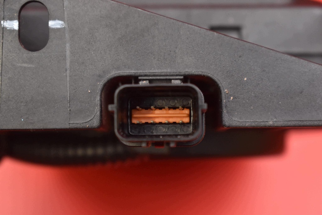 speaker SYMULATOR DZWIEKU front 96390-CV100 KIA EV6 GT 21-24