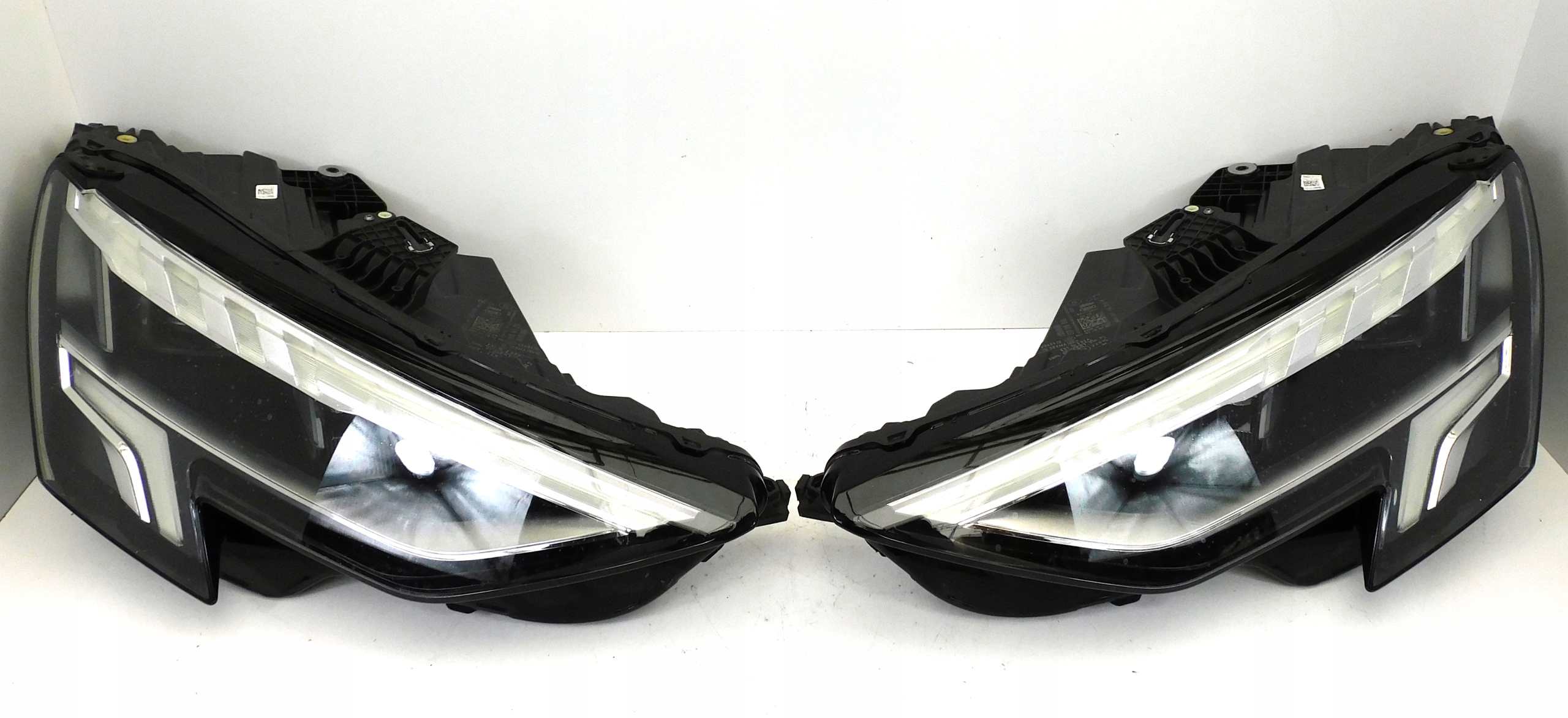 AUDI A3 8Y LAMPA LEWA PRAWA PRZÓD FULL LED icar