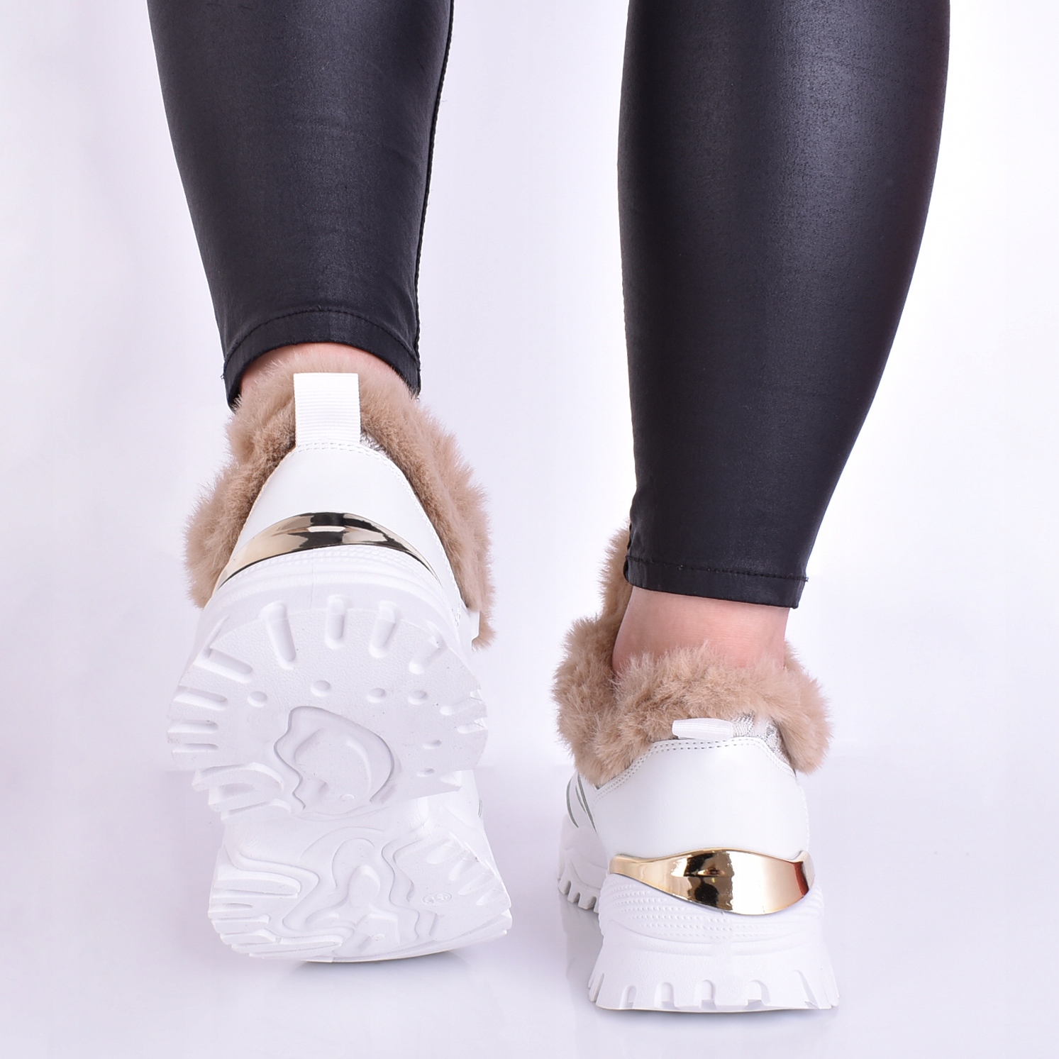 MODNE BUTY ZIMOWE DAMSKIE ŚNIEGOWCE SPORTOWE Oryginalne opakowanie producenta pudełko