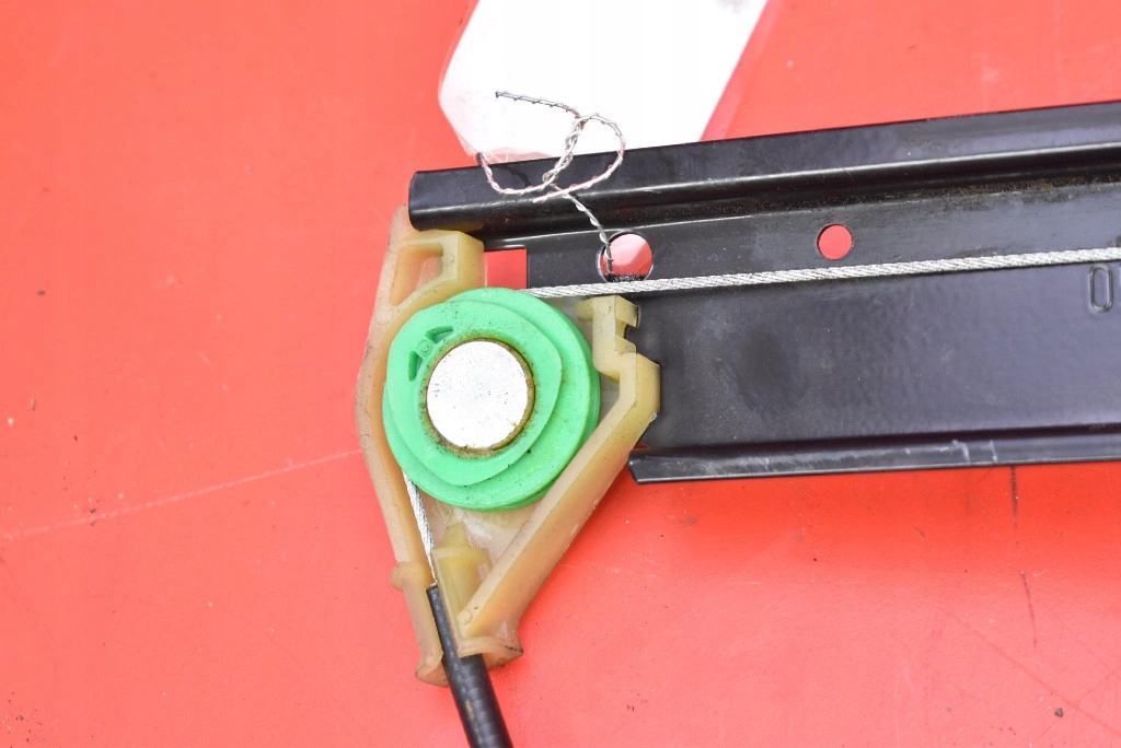 window regulator left rear part 8K0959811 AUDI A4 B8 KOMBI 07-11