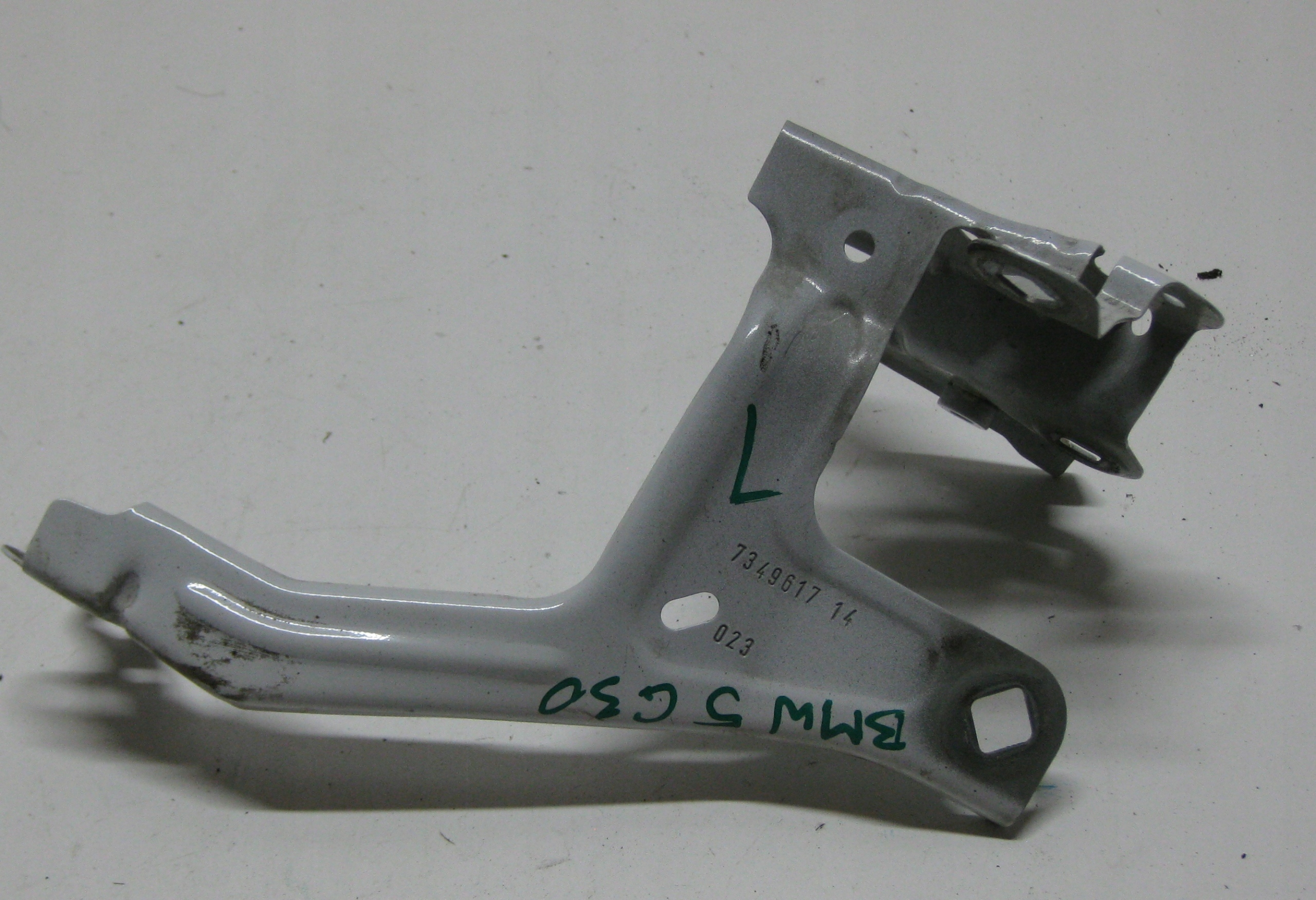 BMW 5 G30 Support plaque Aile Avant Poignée Tôle Console Gauche 734961714