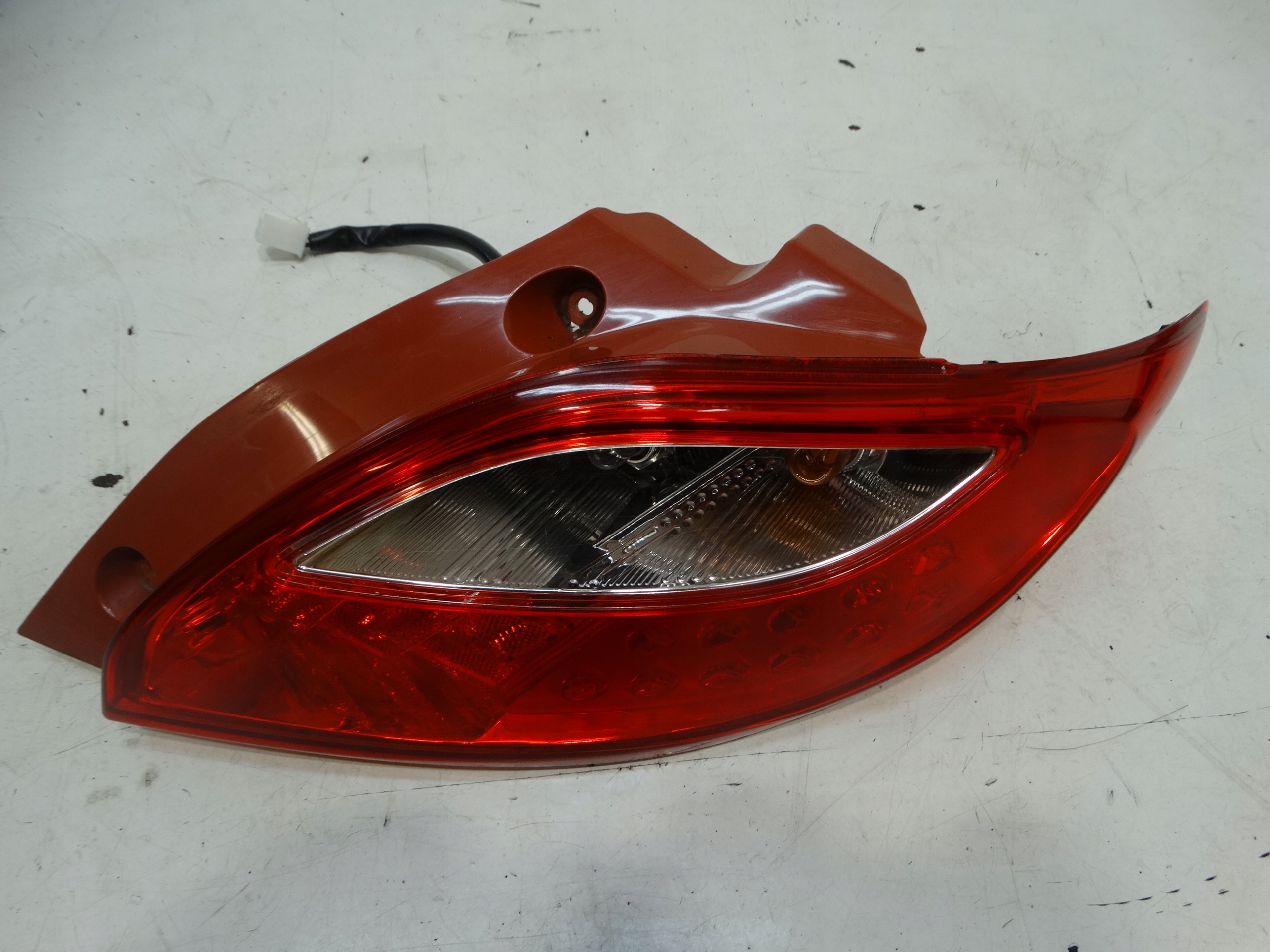light rear right rear part MAZDA 2 DE D65151150 2011R.
