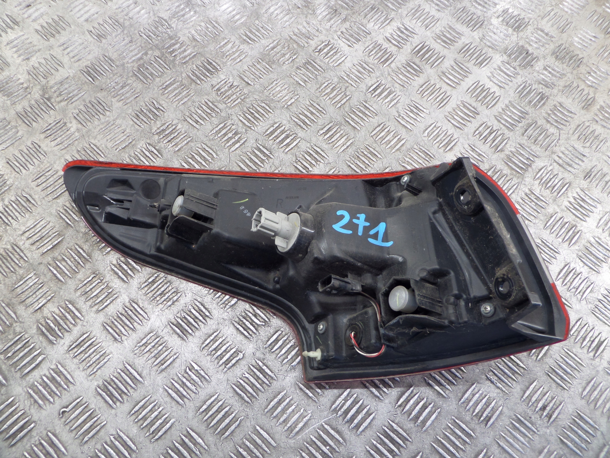 NISSAN QASHQAI J11 light rear part right 265504EA0A