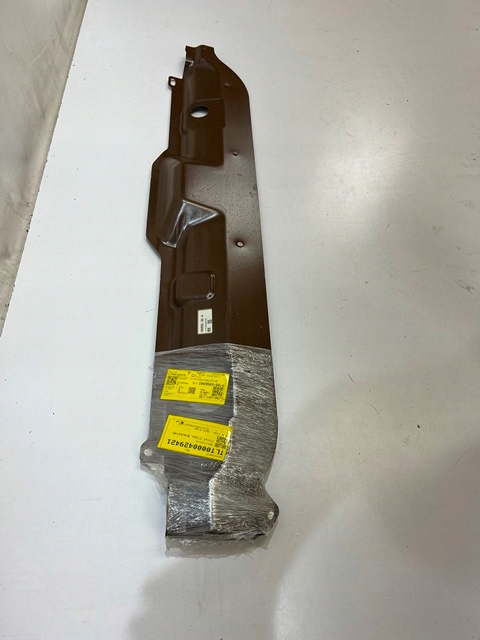 PAS TYLNY TESLA X PANEL BAGAŻNIKA 1069503-S0-A Producent części Tesla