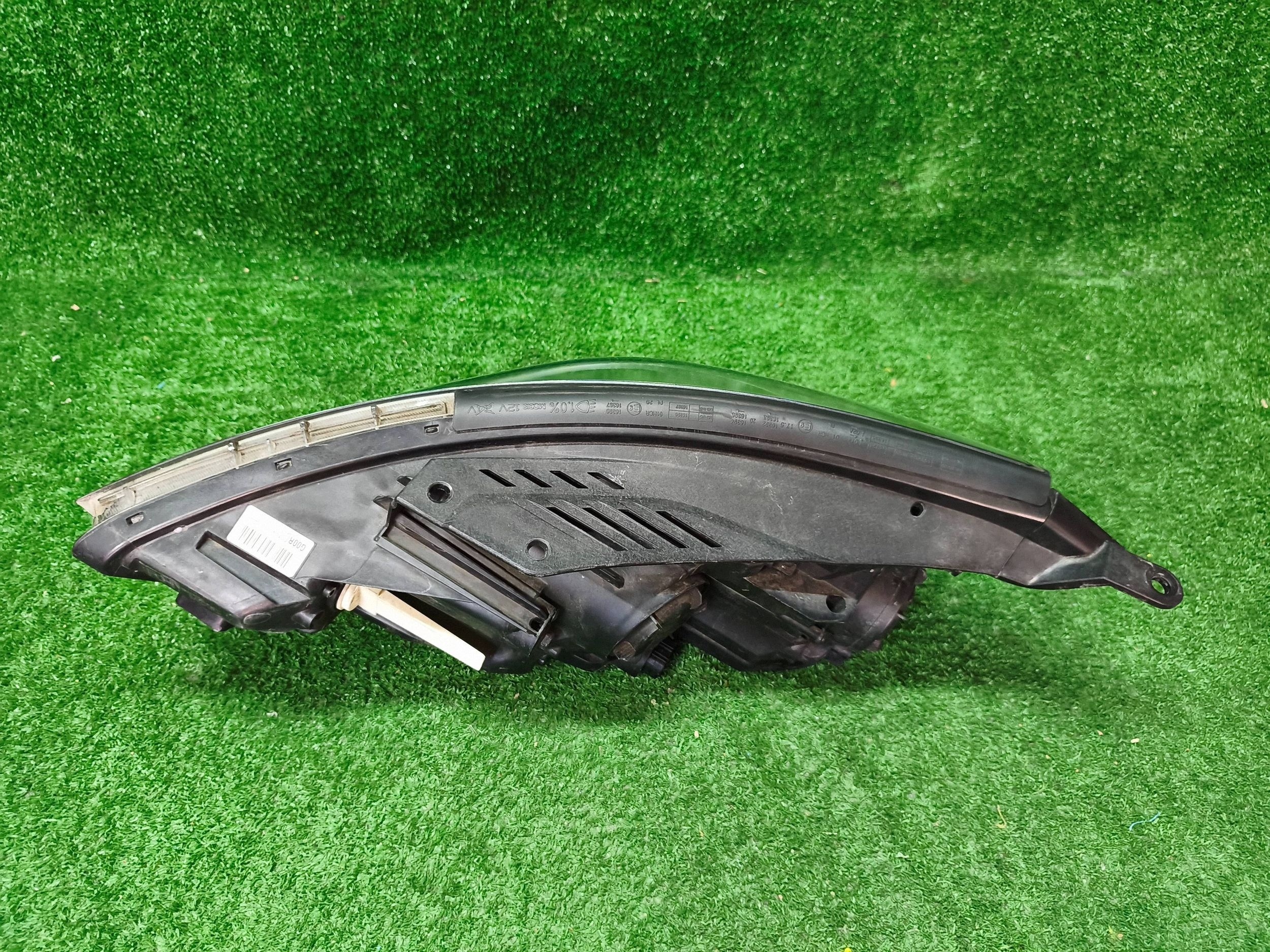 REFLEKTOR right front HYUNDAI I30 III 17- without DOSWIETLENIA NR.1540