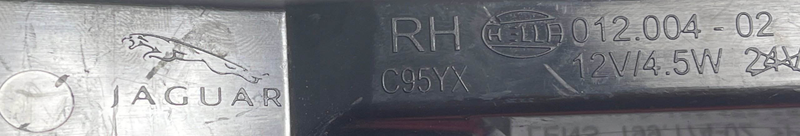 DISCOVERY L550 15- LAMPKA ZDERZAKA PRAWA TYŁ Źródło światła Tradycyjne / halogenowe