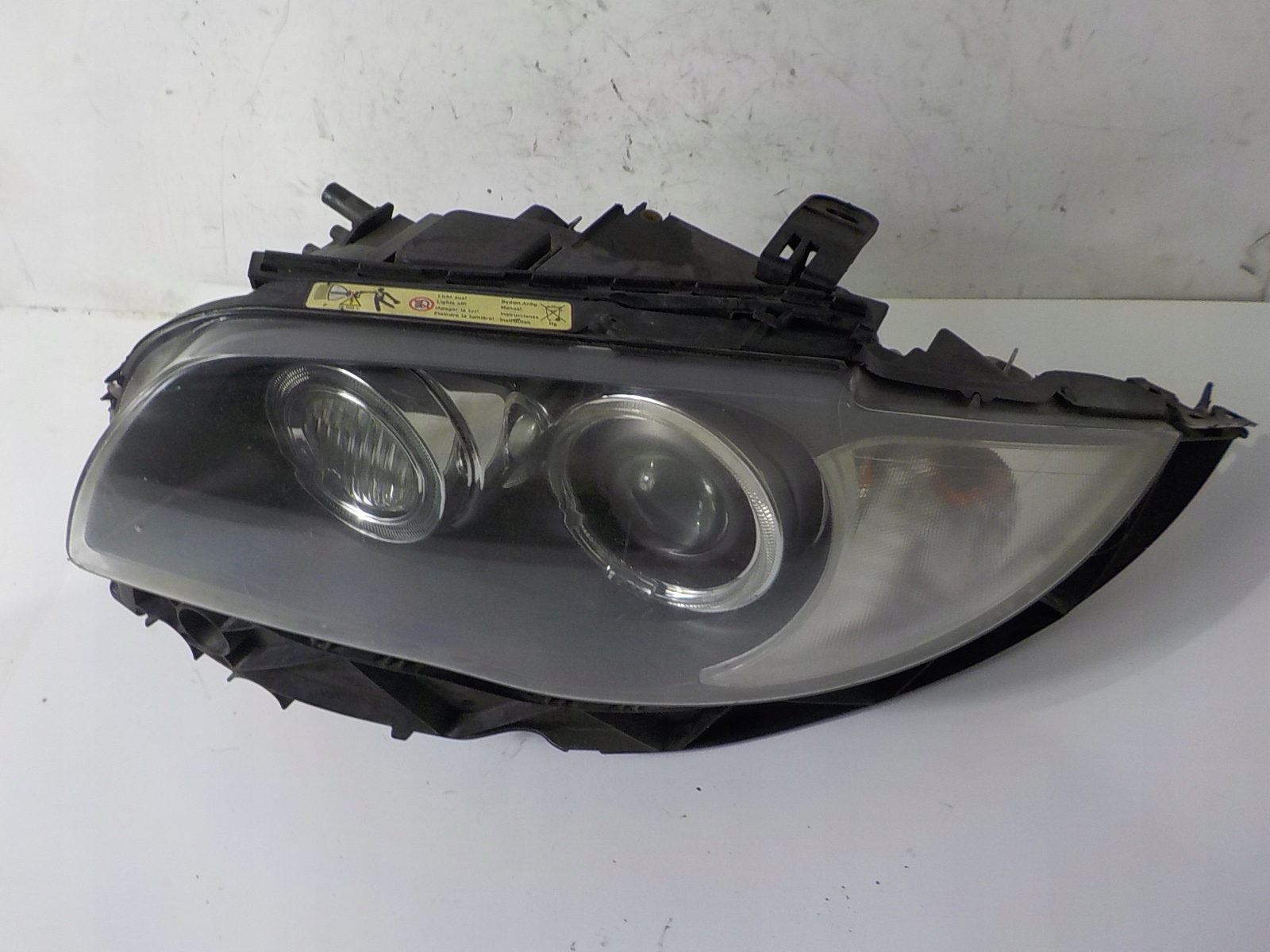 BMW 1 E81 E87 XENON light left front front UK 7181283