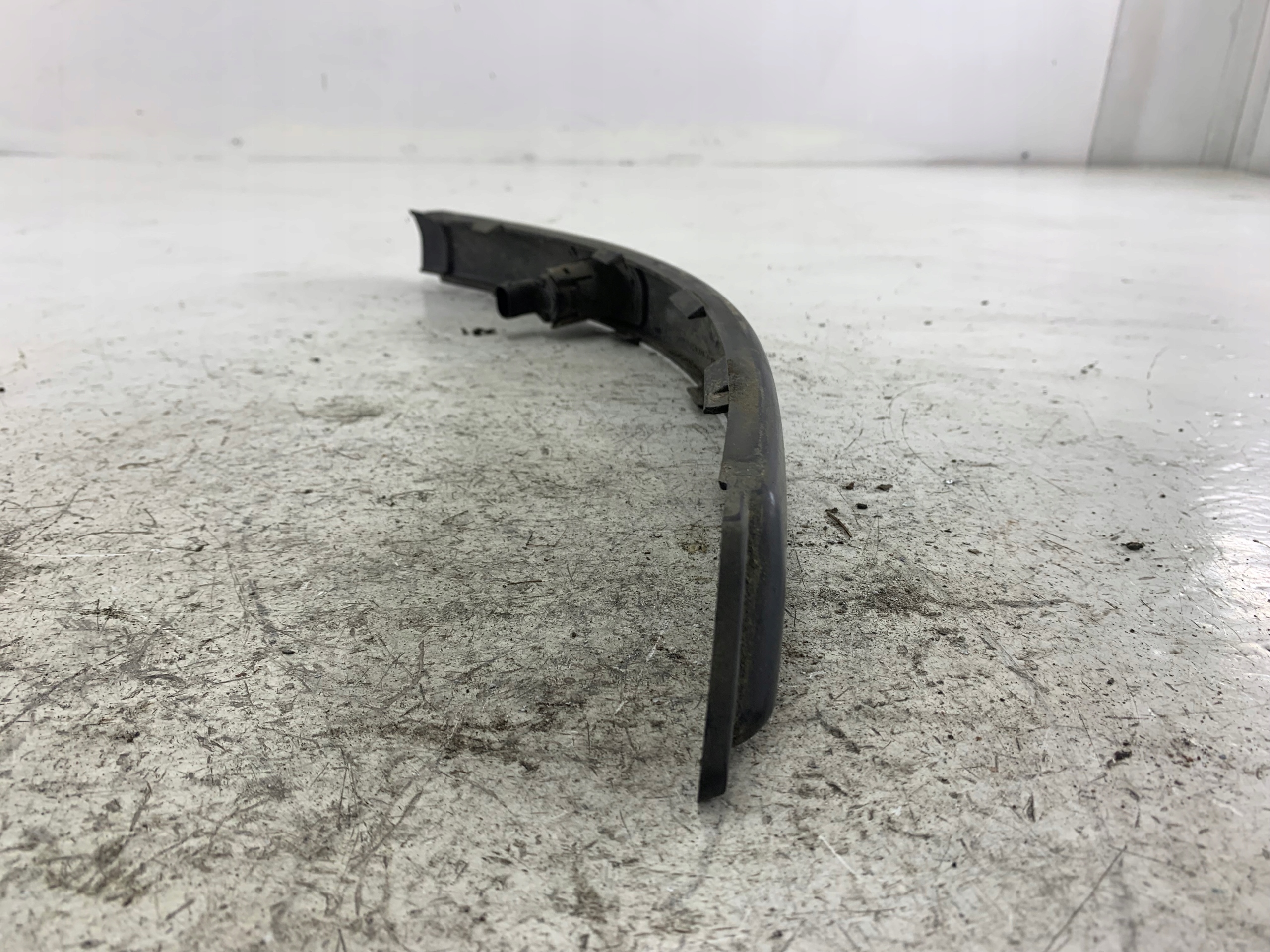FORD MONDEO MK3 leiste schutzleiste der stoßstange heck links + sensor PDC