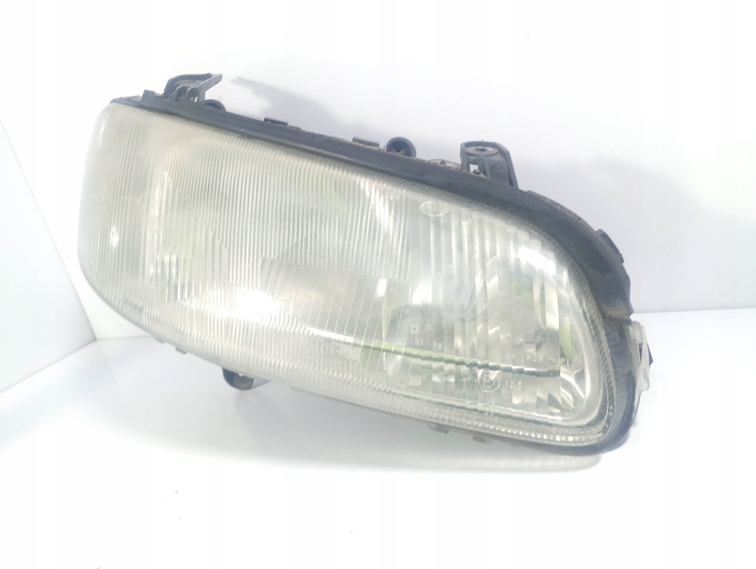 Opel Omega B 94-03 light right front REFLEKTOR right front OE 14314600