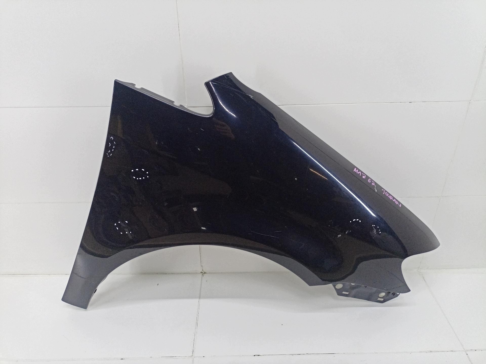 fender front right side Volkswagen Touran facelift 2010