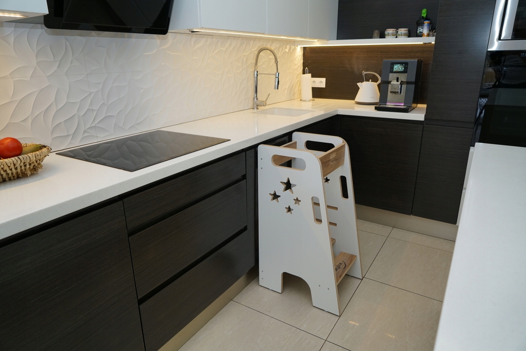 Kitchen Helper Pomocnik Kuchenny dla dziecka Składany Montessori dla dzieci Wysokość mebla 86 cm