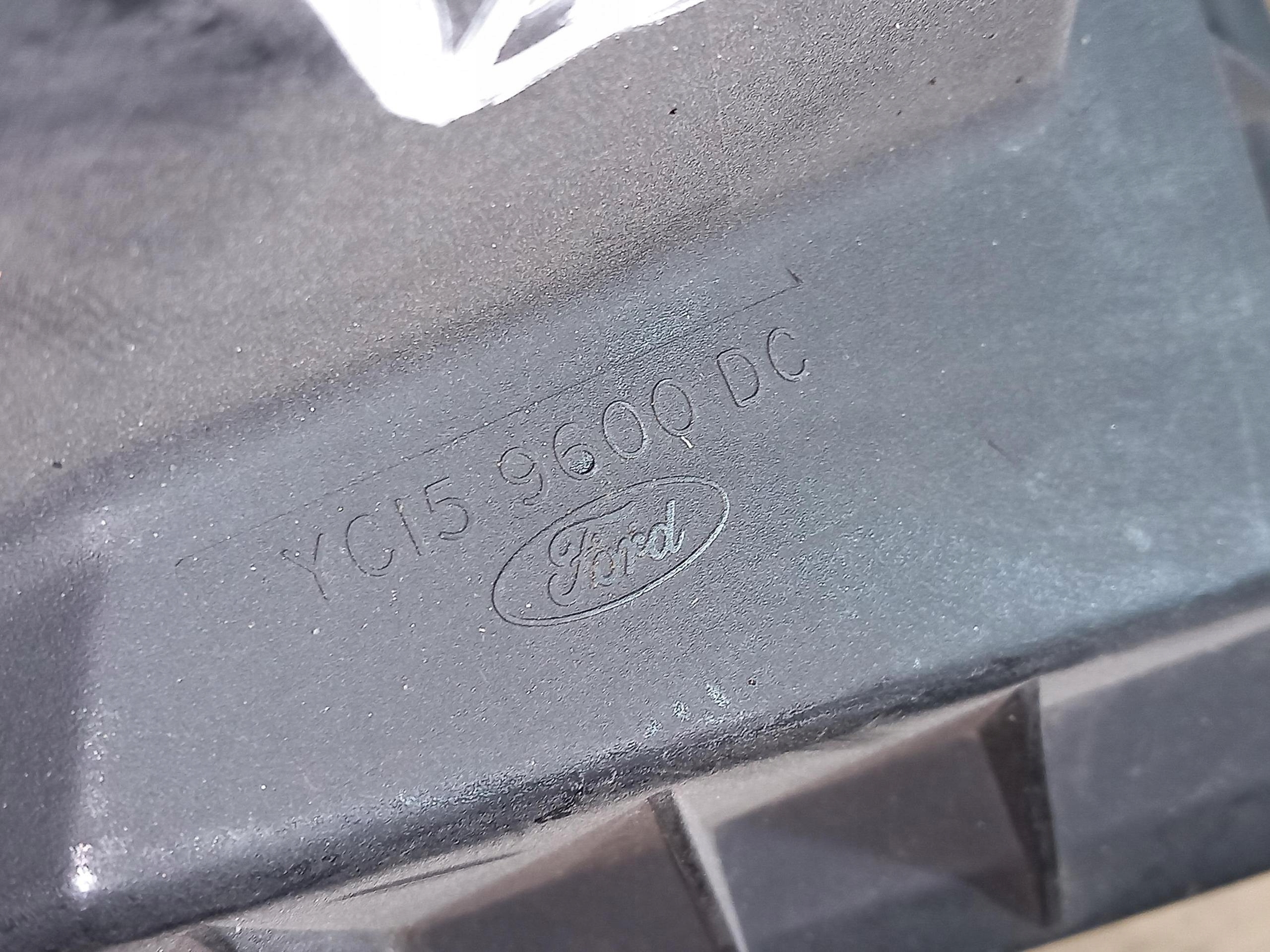air filter housing FORD TRANSIT MK6 2.4 TDCI YC159600DC