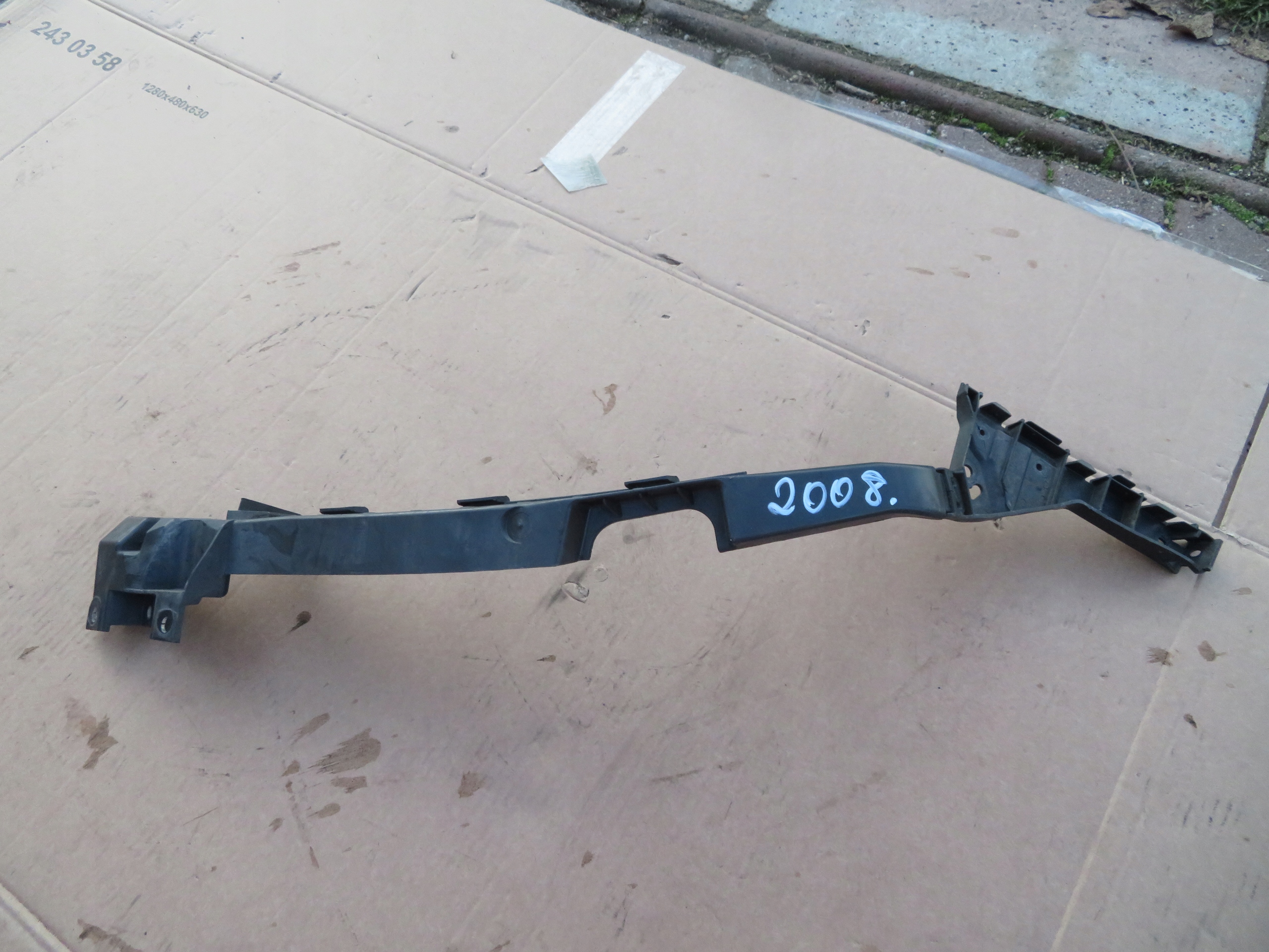 13238443 - ПРОСКАЛЬЗЫВАНИЕ БАМПЕРА OPEL INSIGNIA A ПЕРЕДНИЙ LH