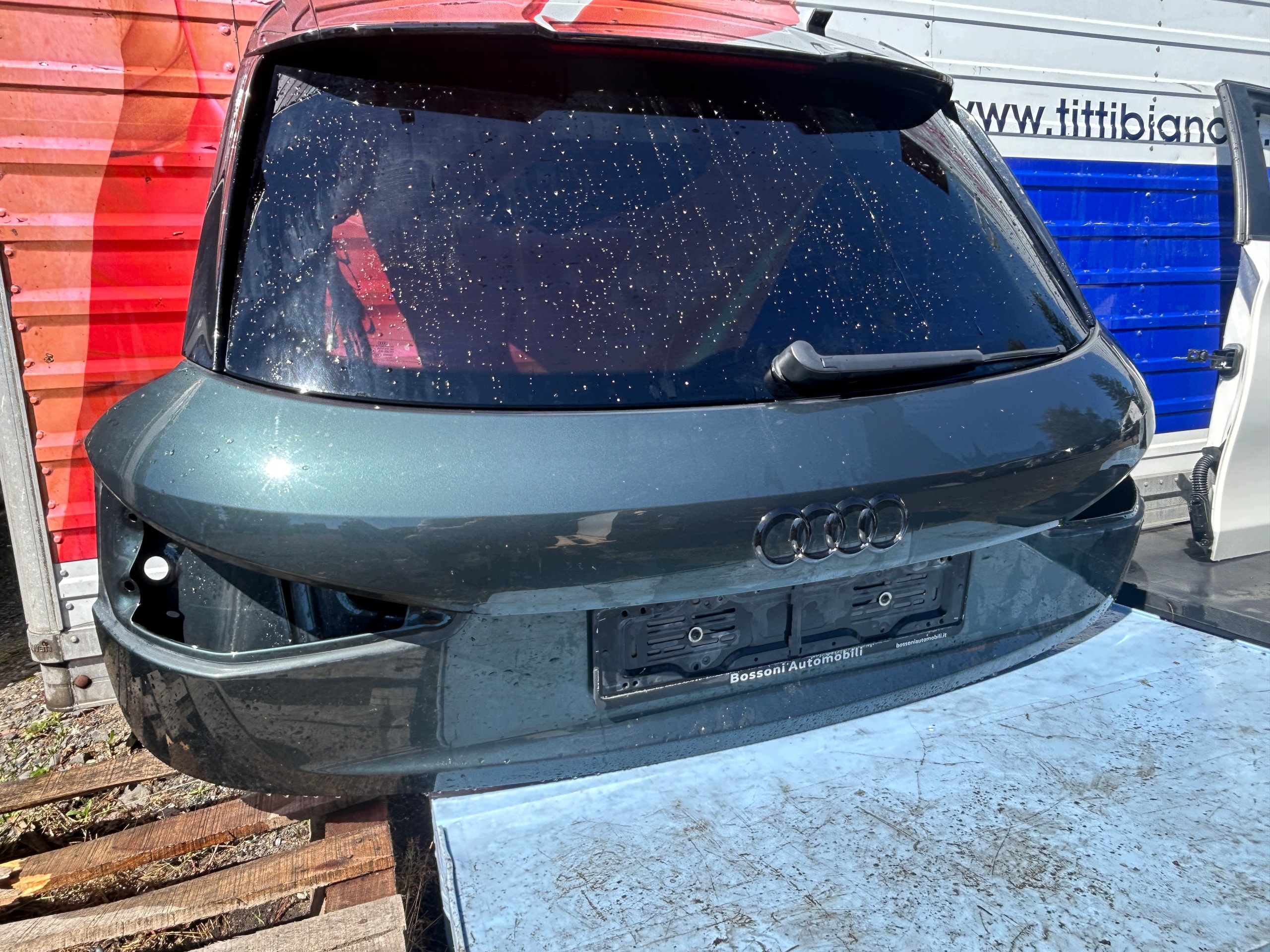 AUDI Q3 LIFT S-LINE boot doors LX6T