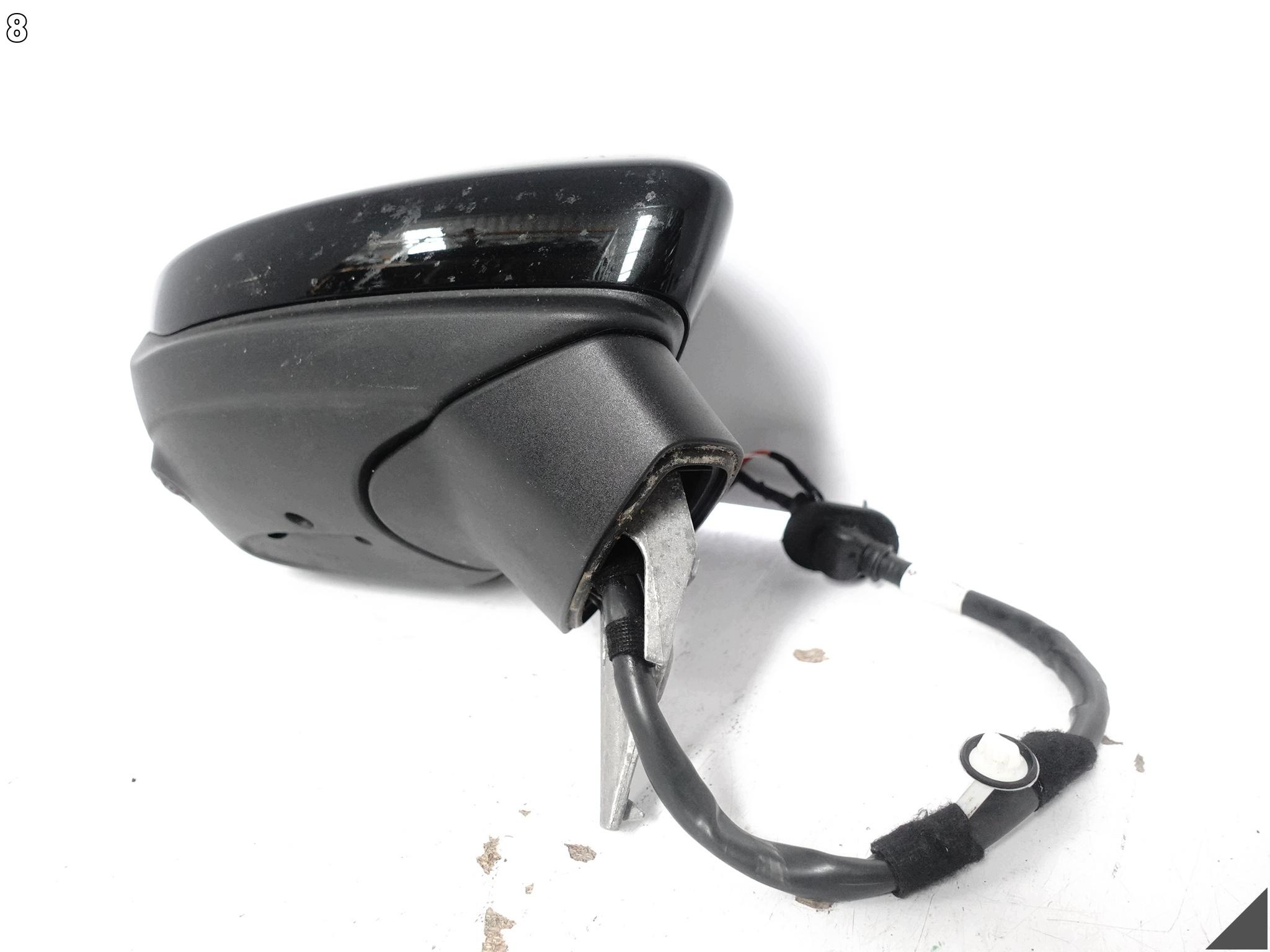AUDI A5 B10 8B1 24- mirror right + KAMERA ASYSTENT blinker 16+4=20 PIN EU