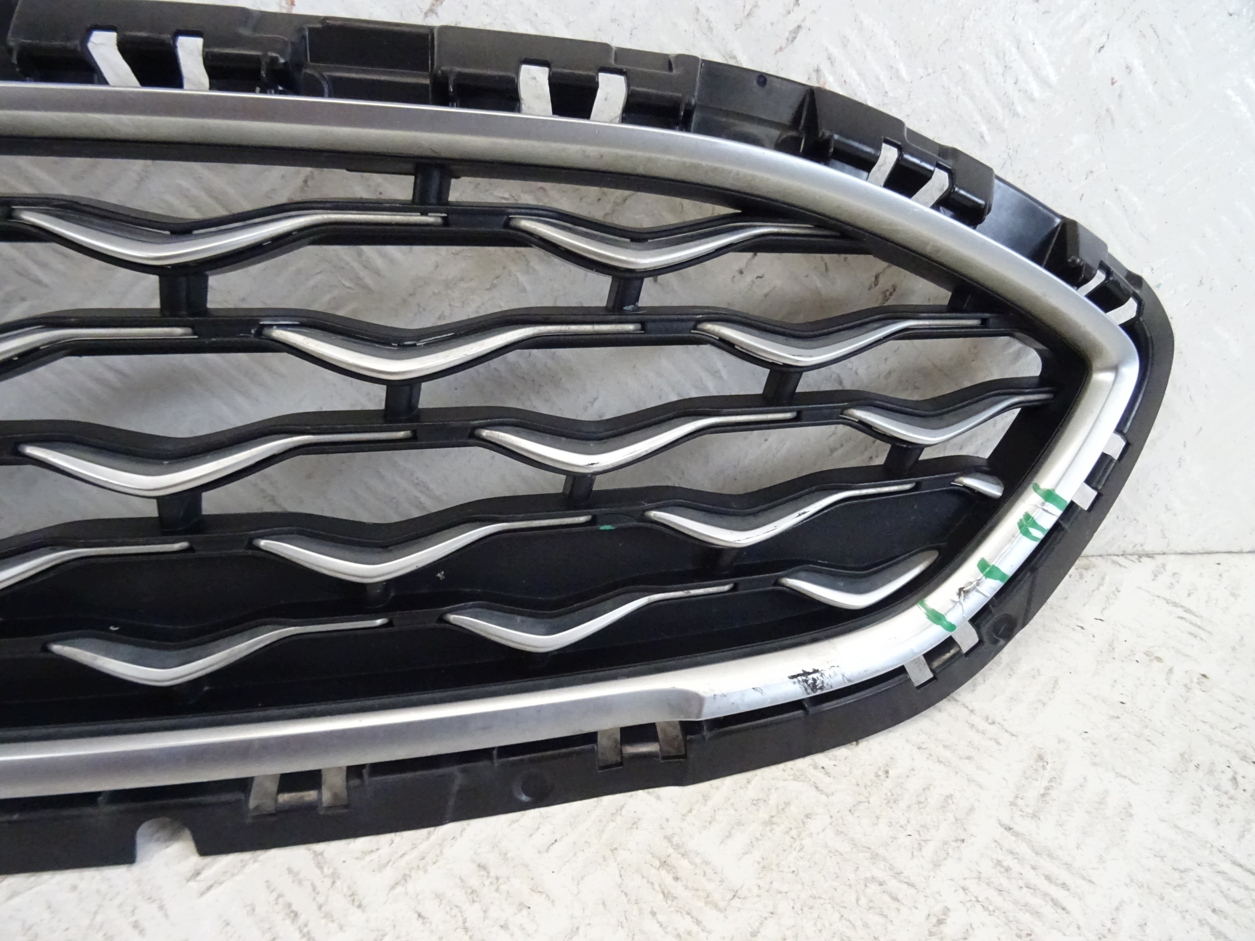 grill grille front front FORD FIESTA MK8 H1BB-8B271-E1
