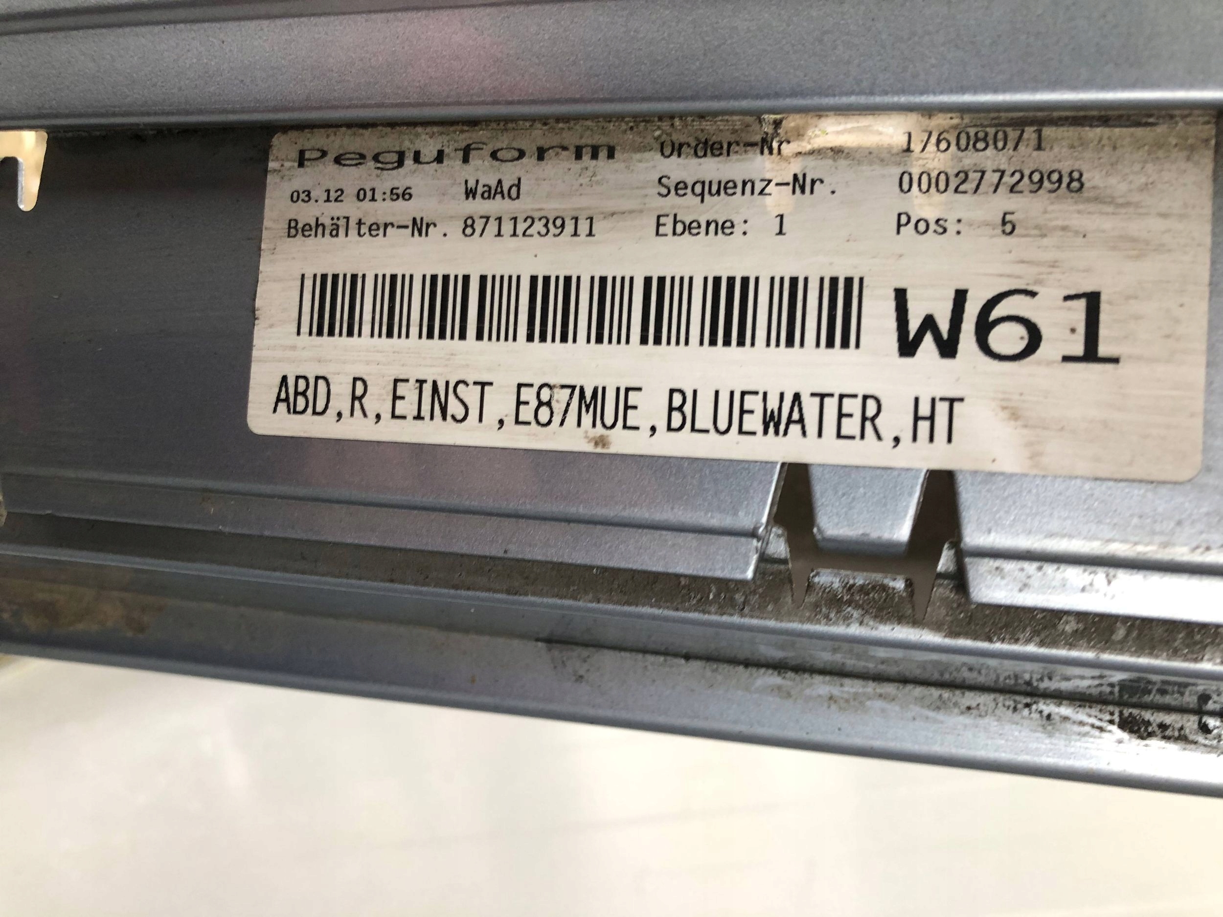 lišta prahová pravá BMW E87 LCI 896/5