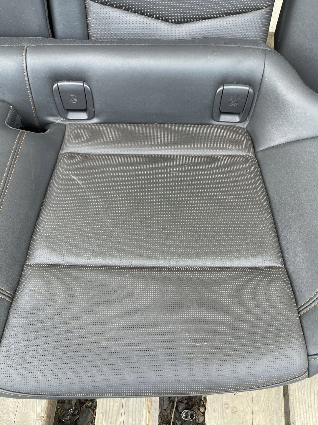 O7 CADILLAC CT5 SPORT V 2019 - Sitz hinten heck KOMPLET Leder PERFOROWANA