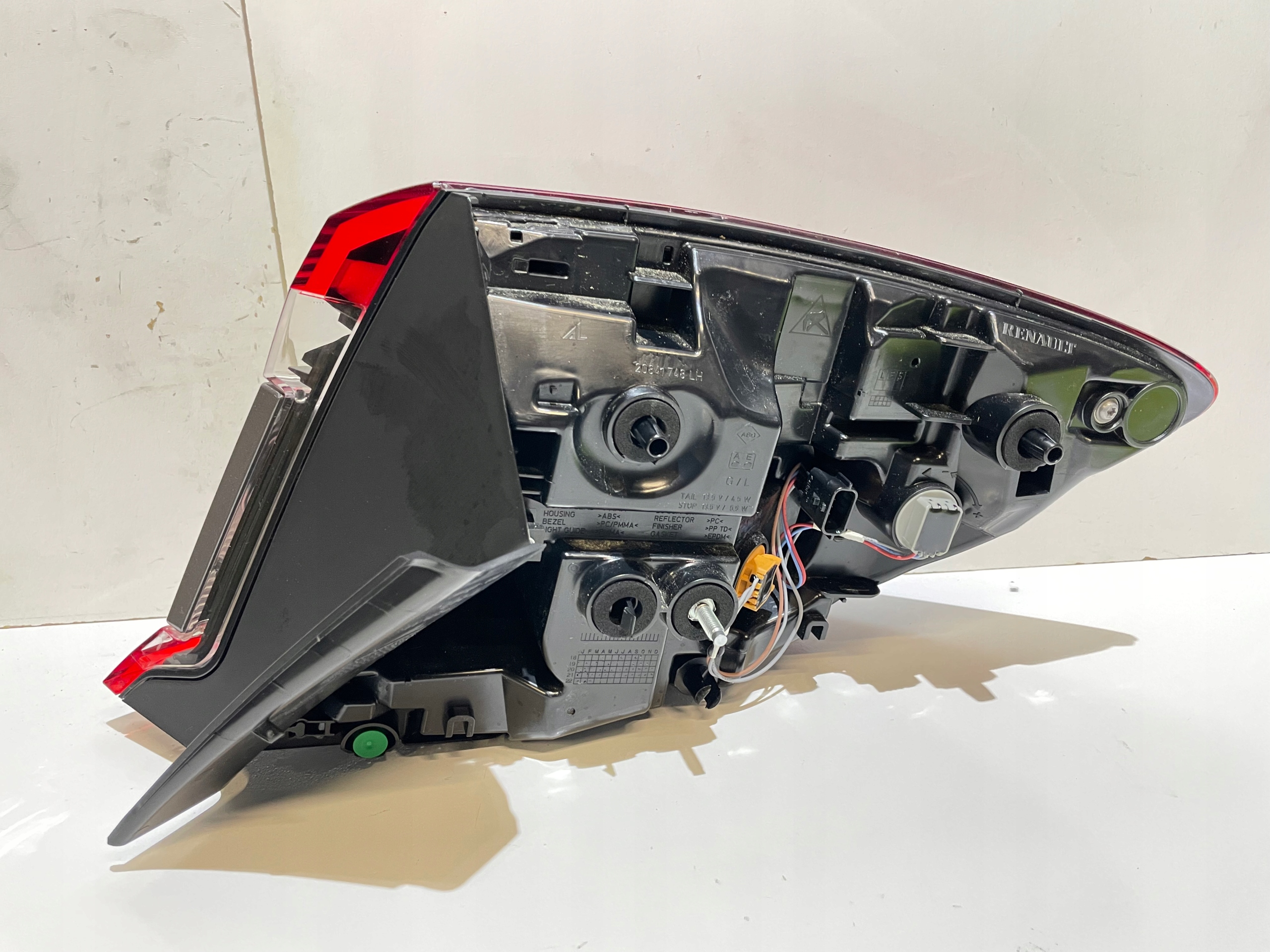 RENAULT CAPTUR II LEFT LIGHT REAR PART TEKNG 265558746R