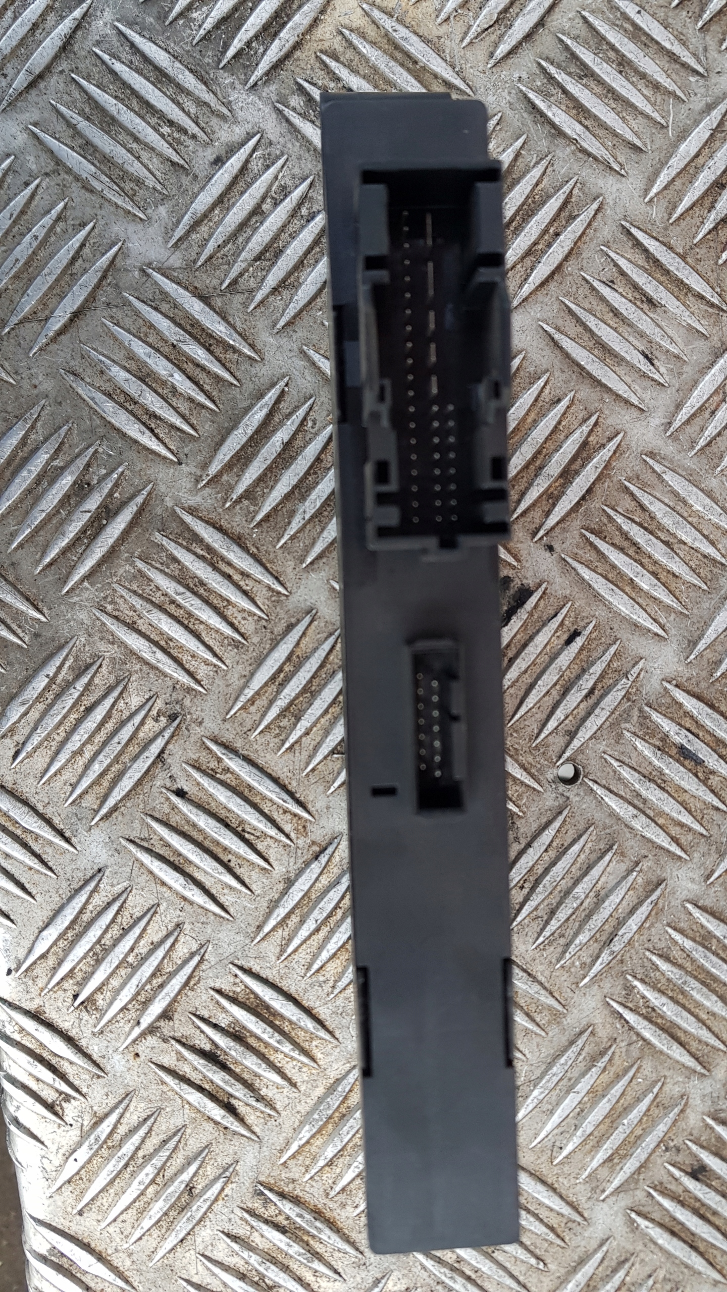 BMW E87 E90 E91 Unité commande confort 9147195