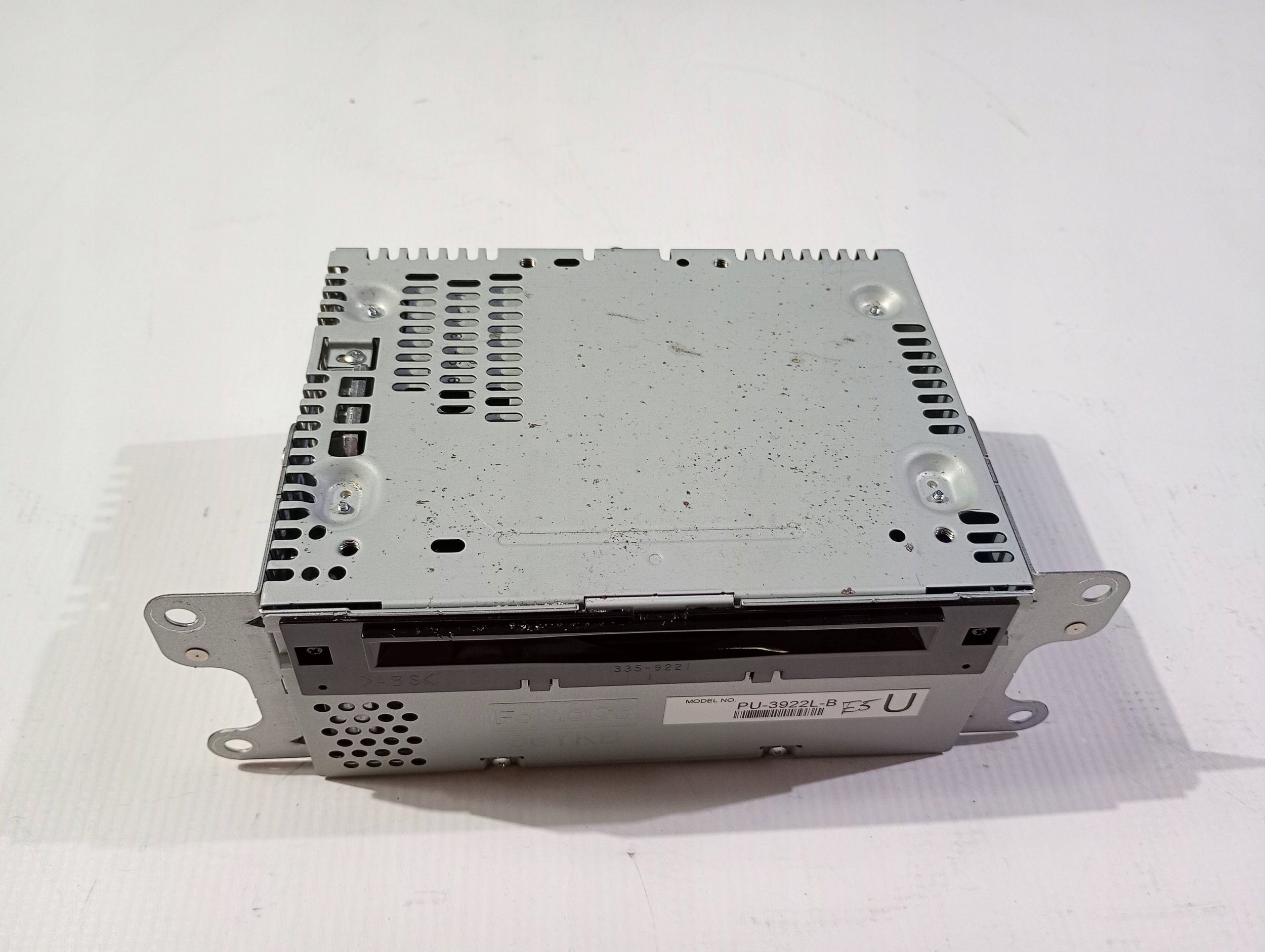 Radio odbiornik control unit module radia Ford Explorer V 2016