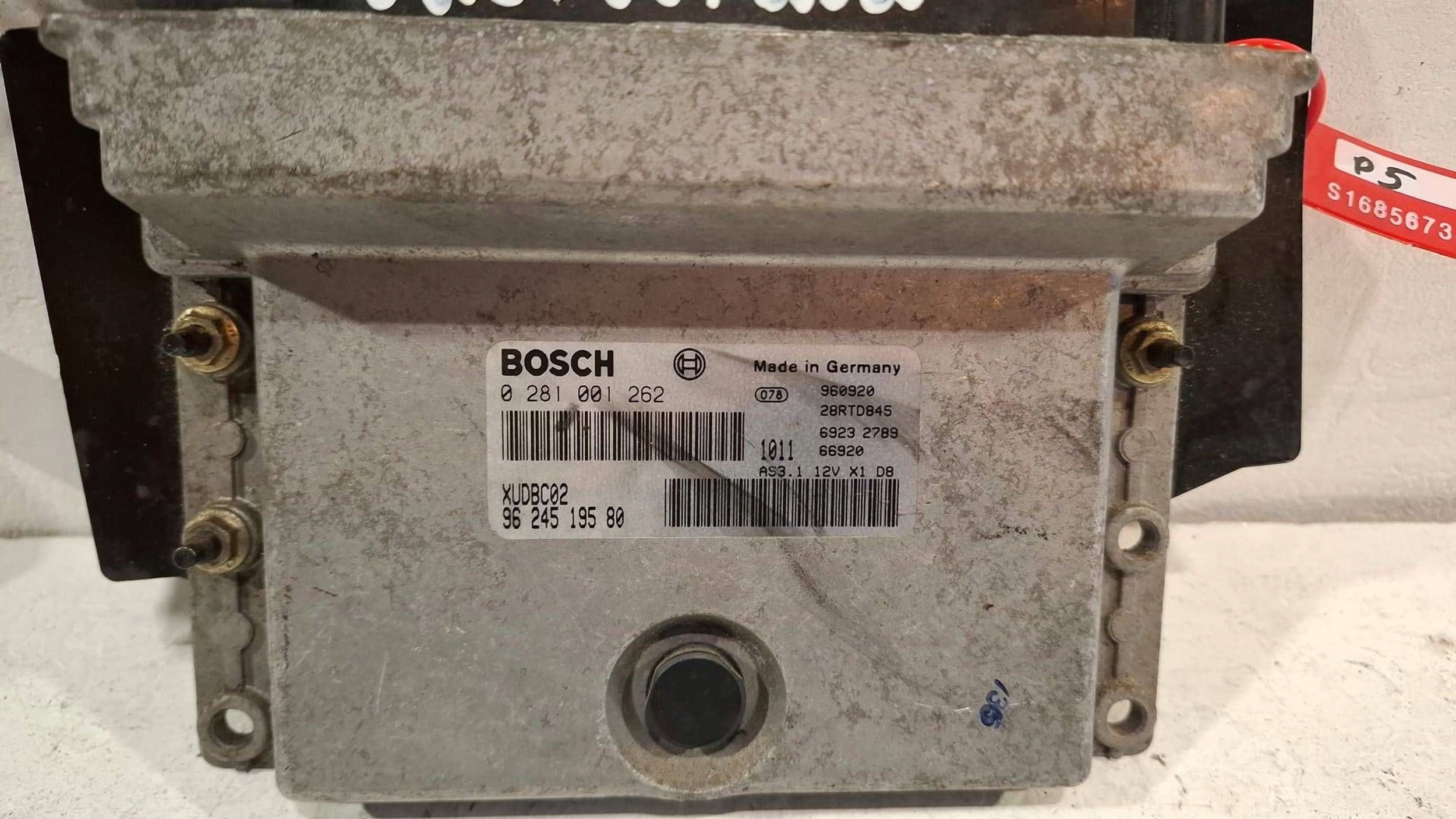 control unit of the engine computer 0281001262 Citroen Peugeot 1.9 TD