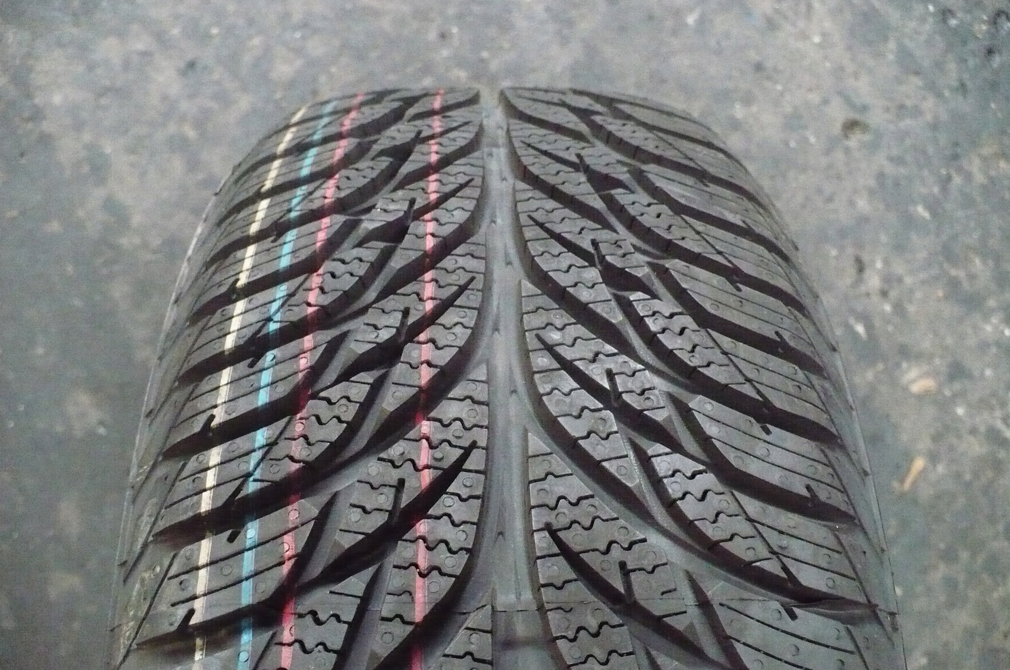 Uniroyal AllSeasonExpert 185/55R15 Novinka 2021