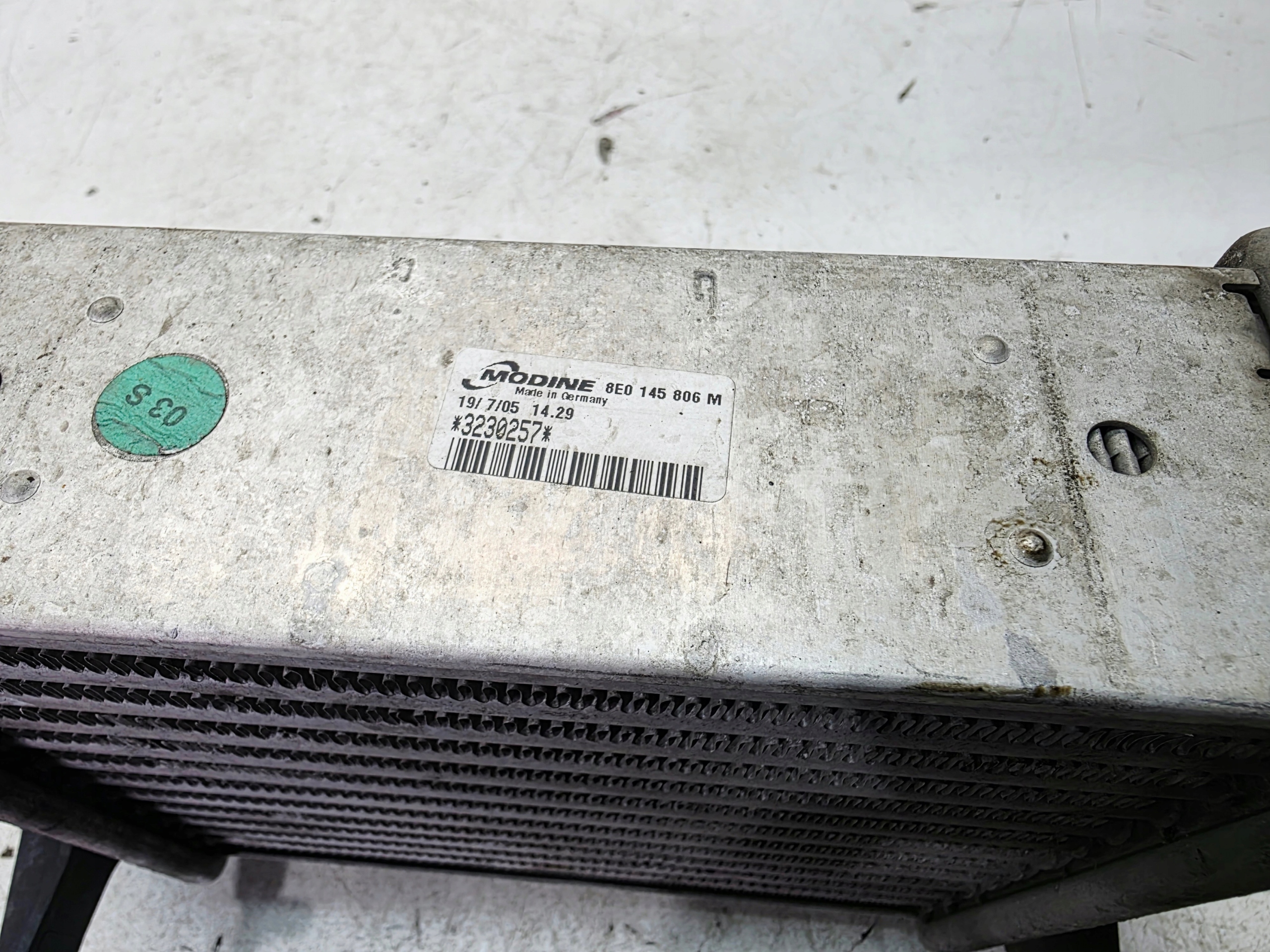 radiator air intercooler right AUDI A4 B7 2.0 TFSI 8E0145806M