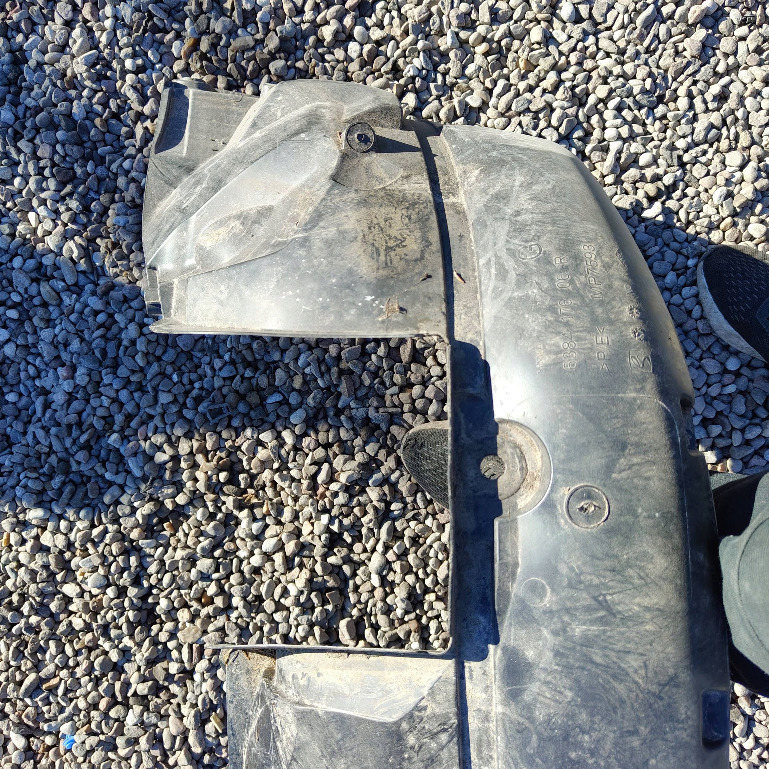 Dacia Sandero II 2018 front side left mudguard front lift