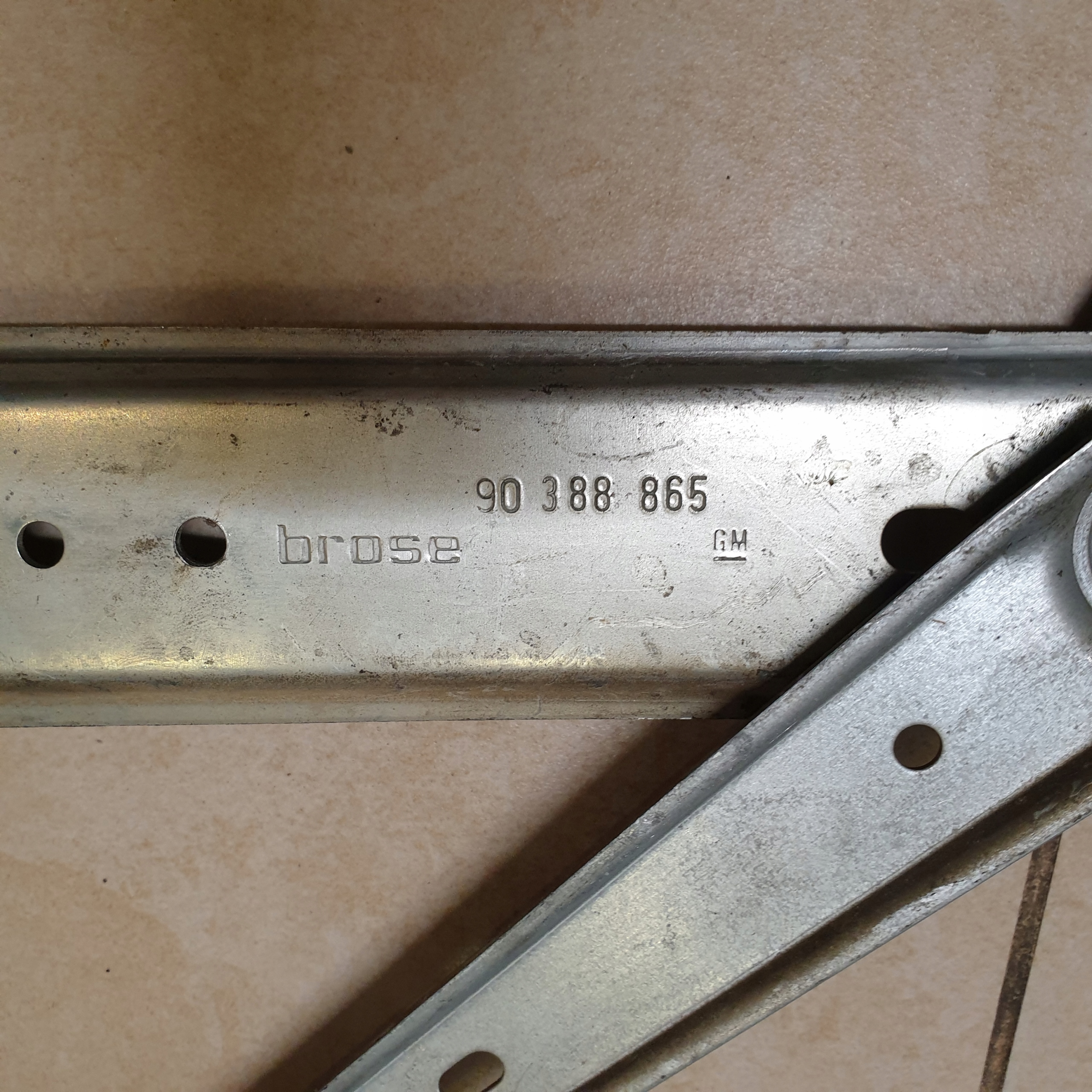 window regulator left front mechanism OPEL CORSA B 3D OE