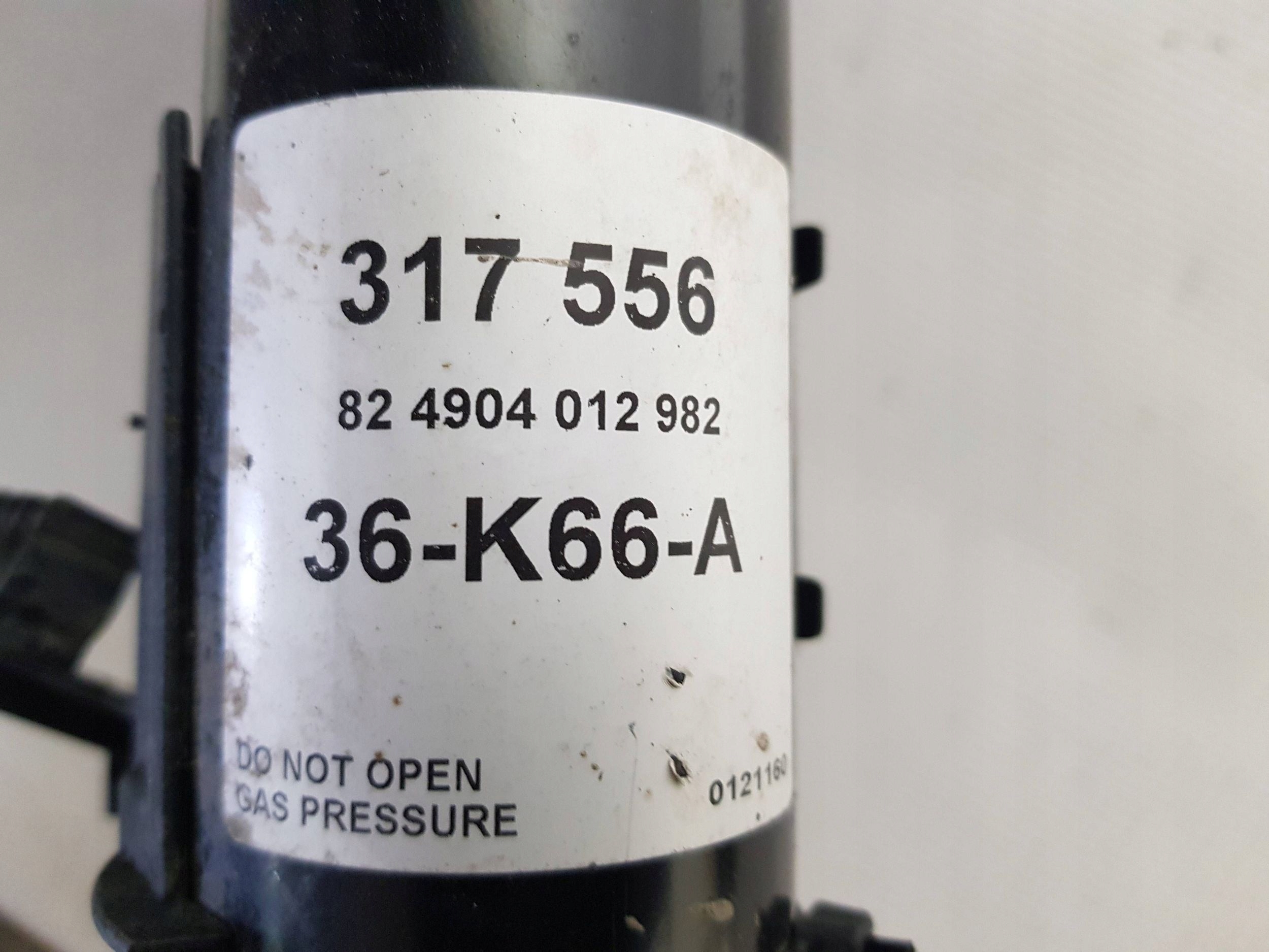 shock absorber front ze spring right left front Mercedes C W204