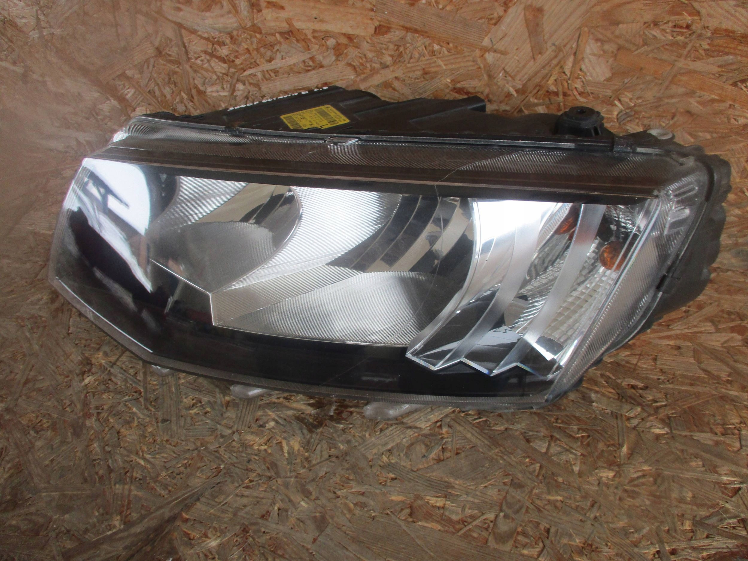 light front front left SKODA OCTAVIA III 5E1