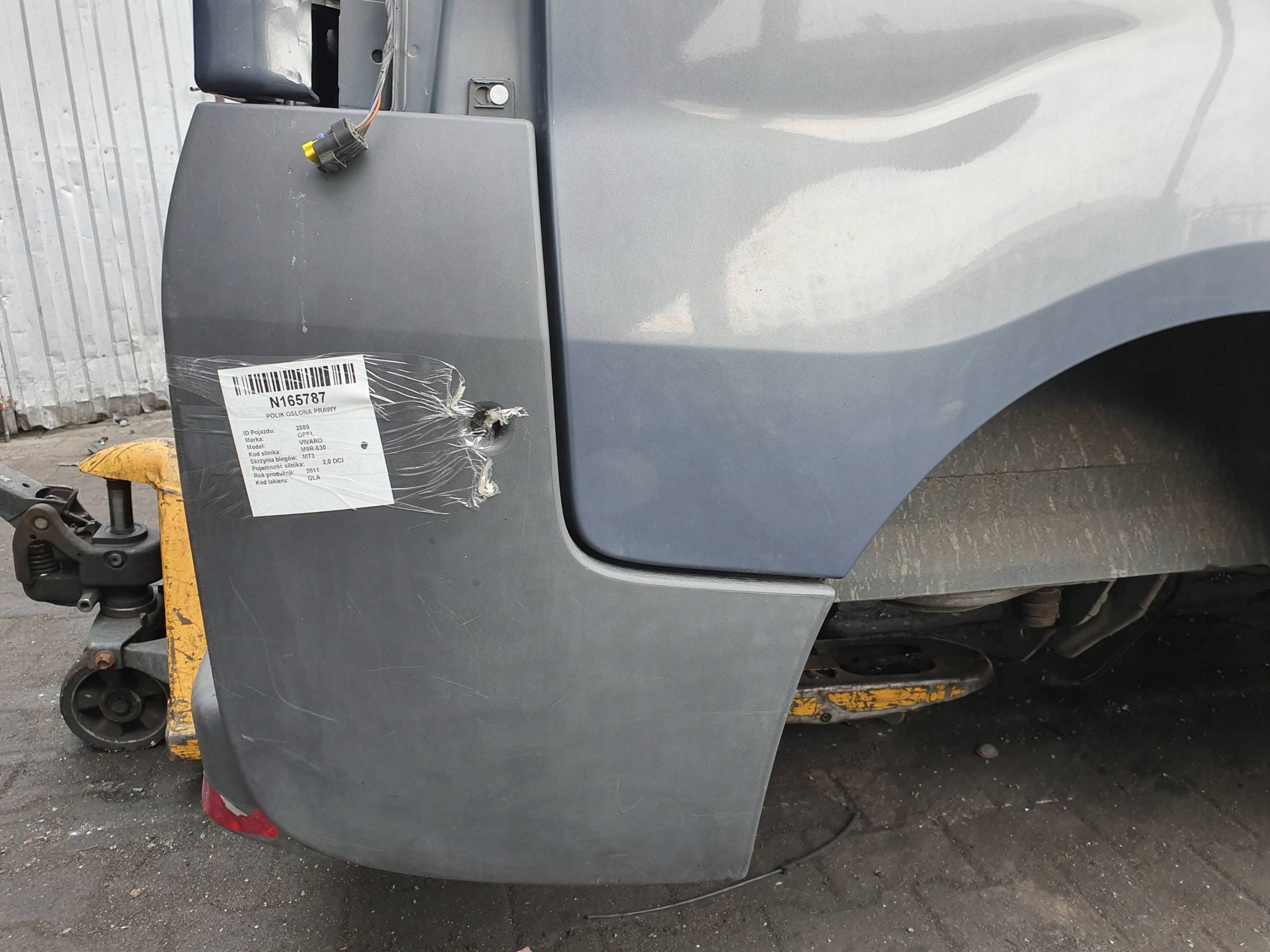 POLIK OSLONA PRAWY OPEL VIVARO L2H1