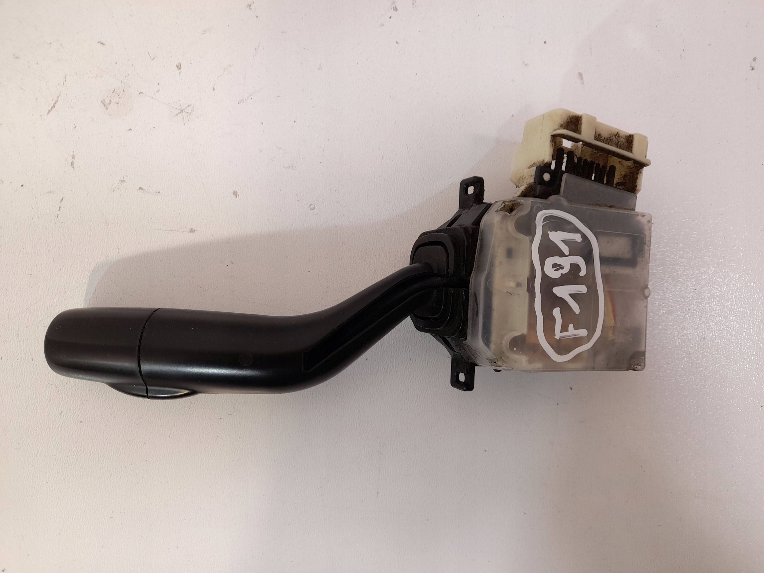 Mazda Premacy Manetka Indicateurs de direction 17A089A (F191)