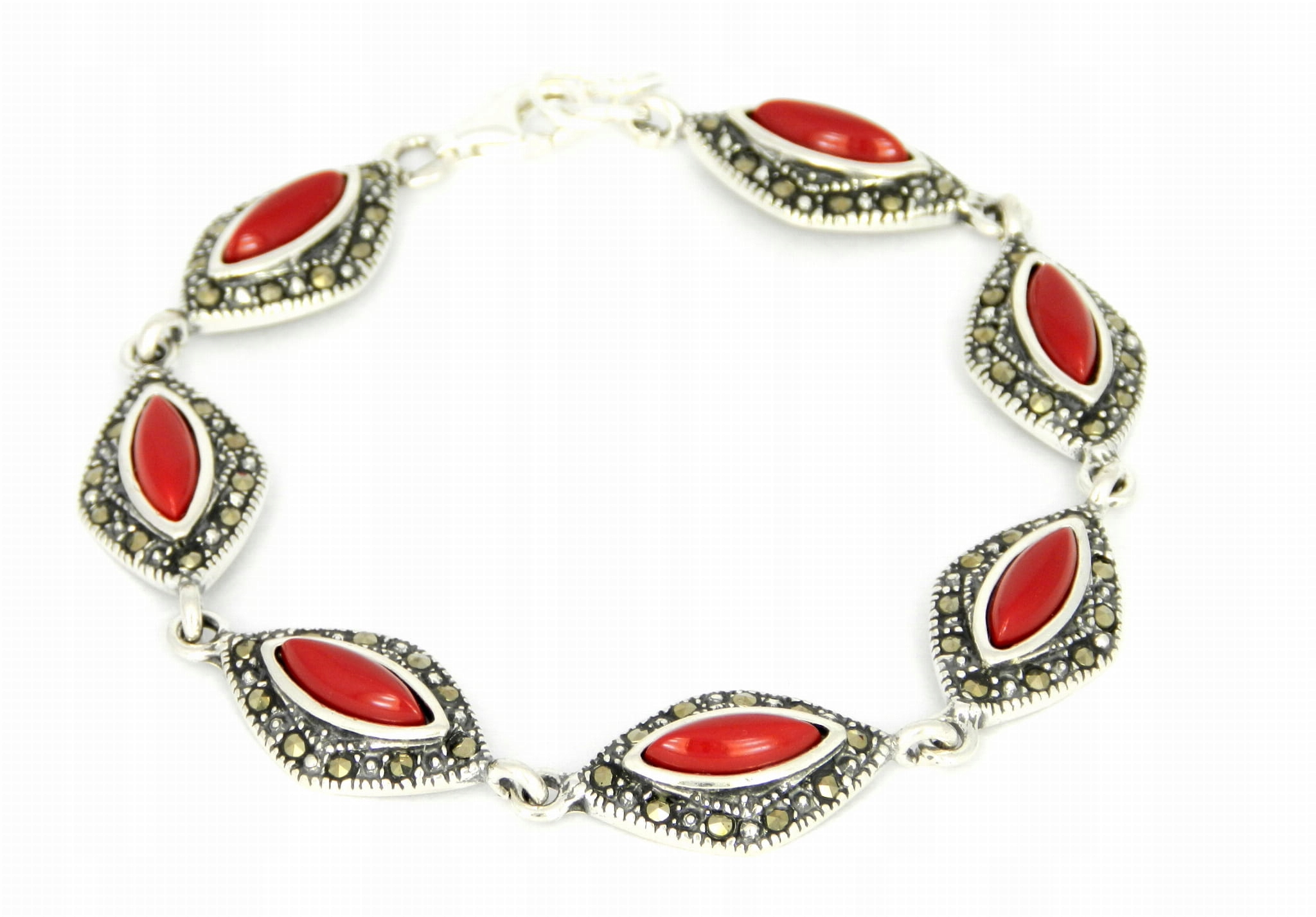 Náramek s markýzami a korálem