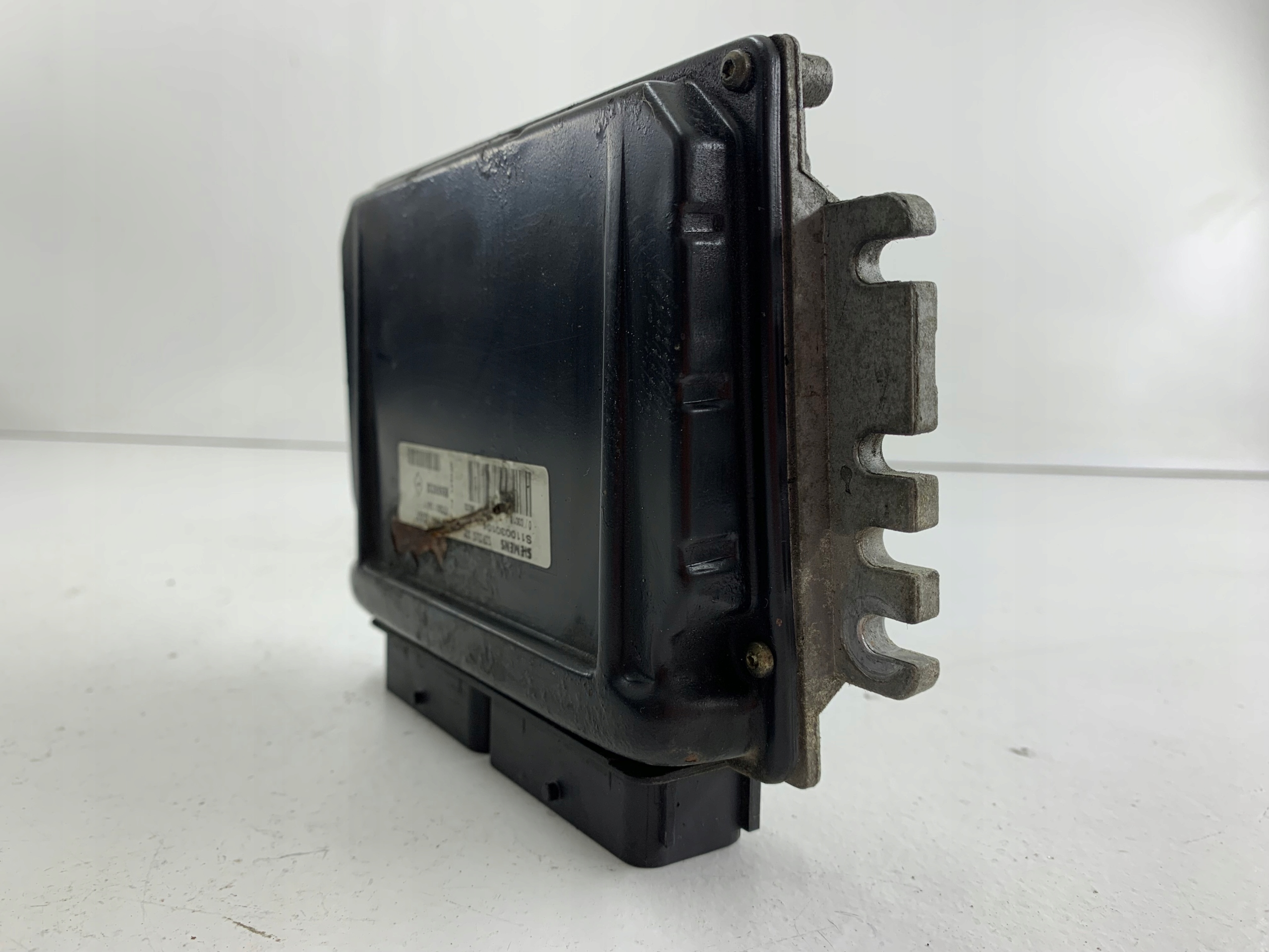 RENAULT CLIO II 1.2 control unit of the engine 7700115207