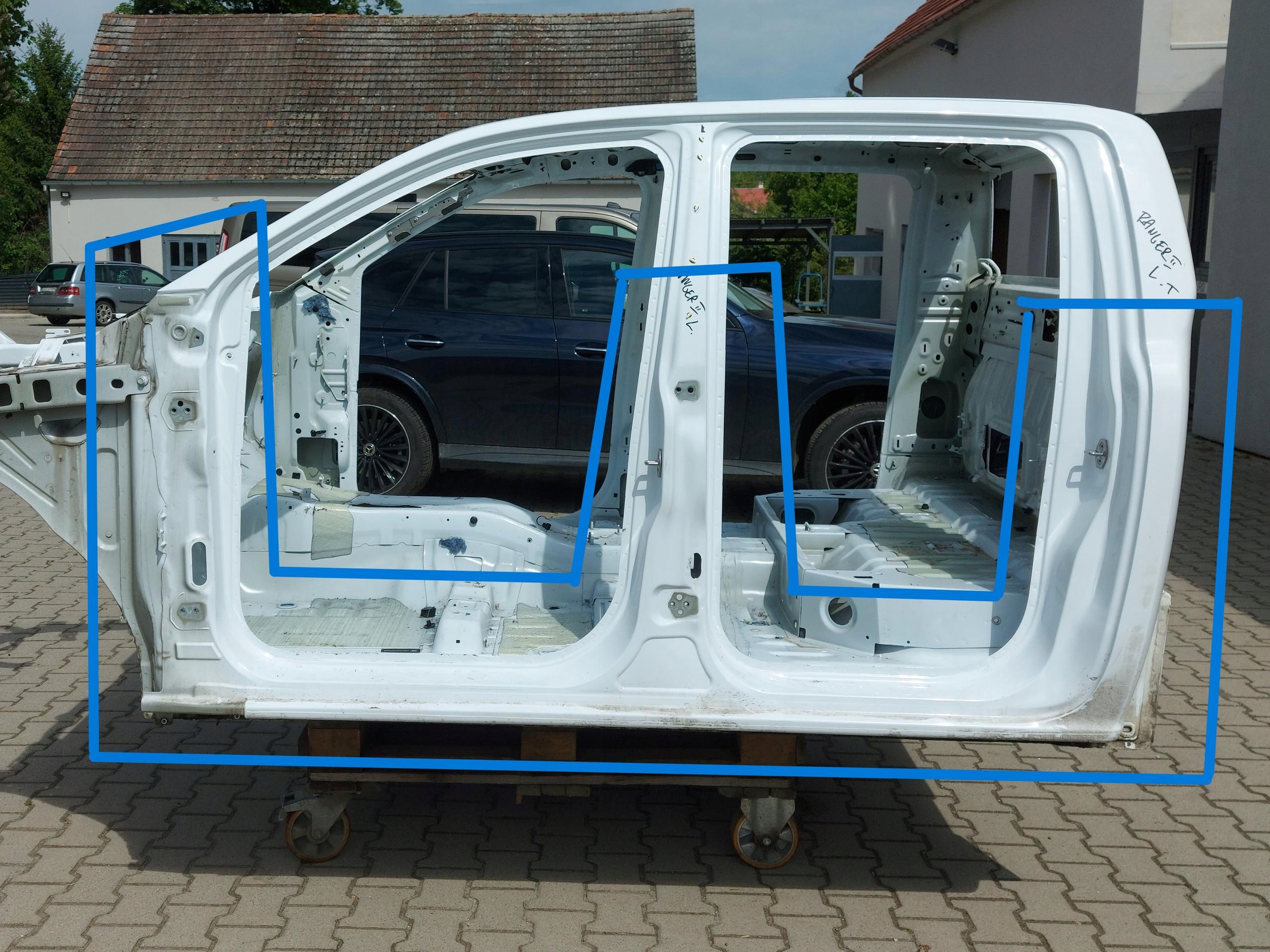 Ford Ranger VI 6 2024r threshold bok left caly pillar door a b c