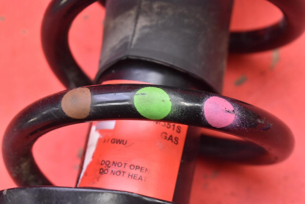 shock absorber left front 755543P RENAULT TRAFIC 3 III 1.6 DCI 95 KM 14-21