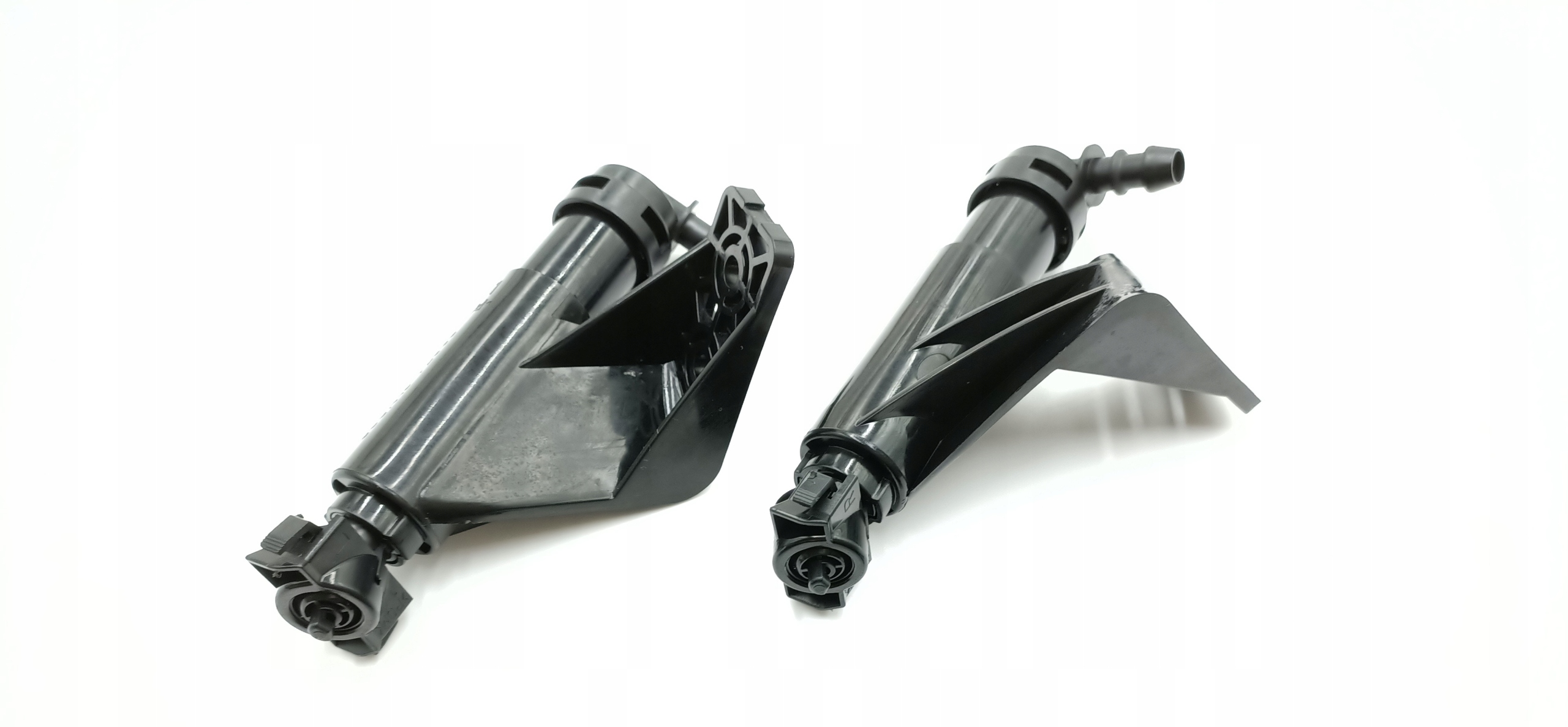 NOWY SPRYSKIWACZ LAMPY HYUNDAI SANTA FE 2012 18 Installation side left