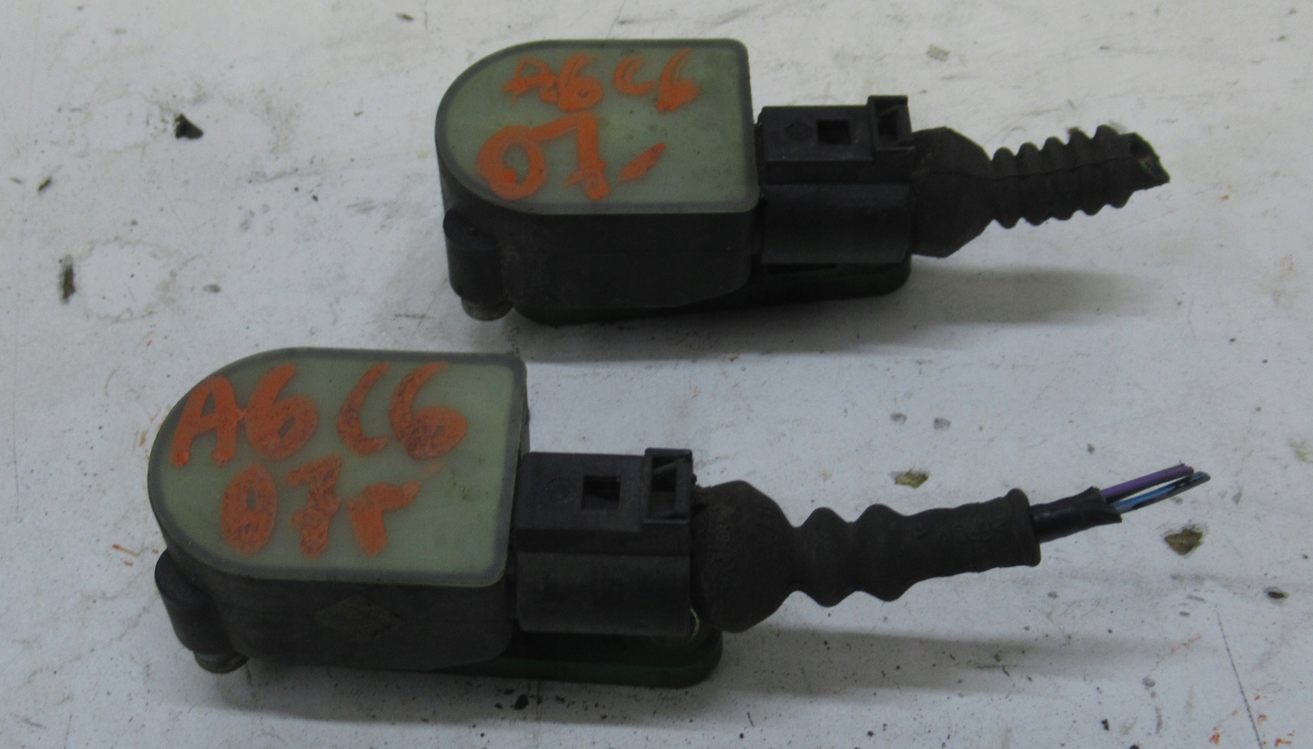 AUDI A6 C6 Sensor POZIOMOWANIA Leuchten 4F0907503