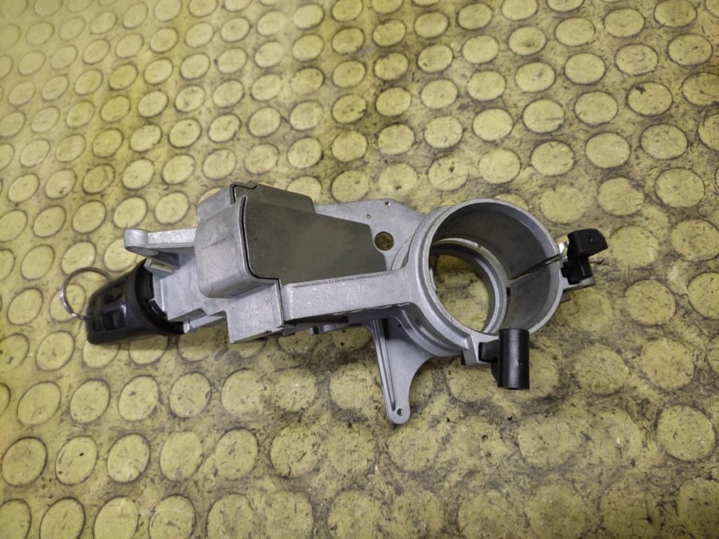 OPEL ASTRA H ignition key 2421430