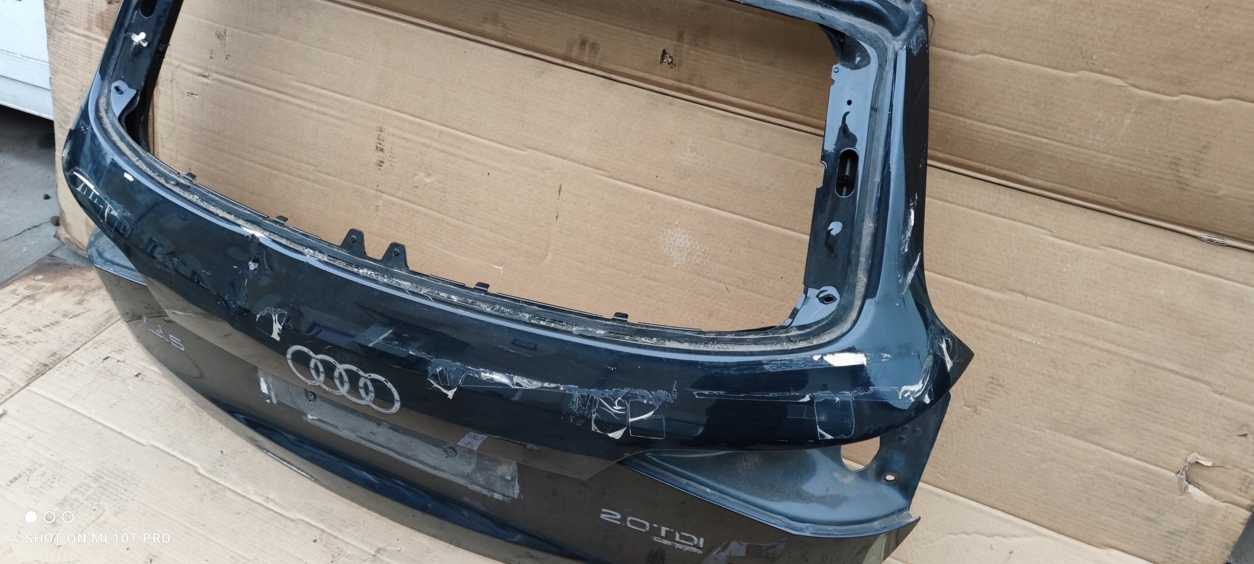 boot doors rear part AUDI Q5 8R LZ9Y damag.. original