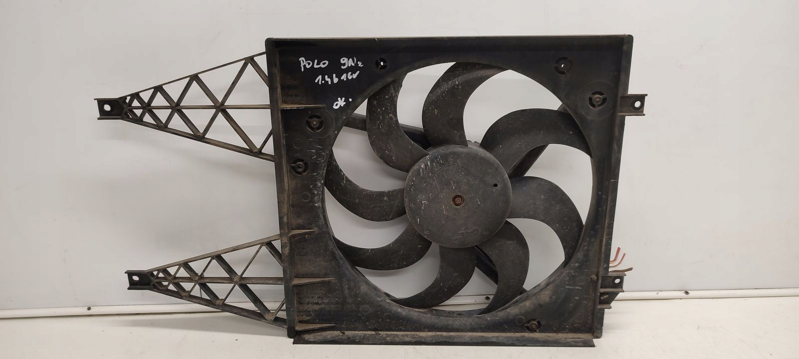 ventilátor chladiče VW Polo 9N LIFT 5D 1,4