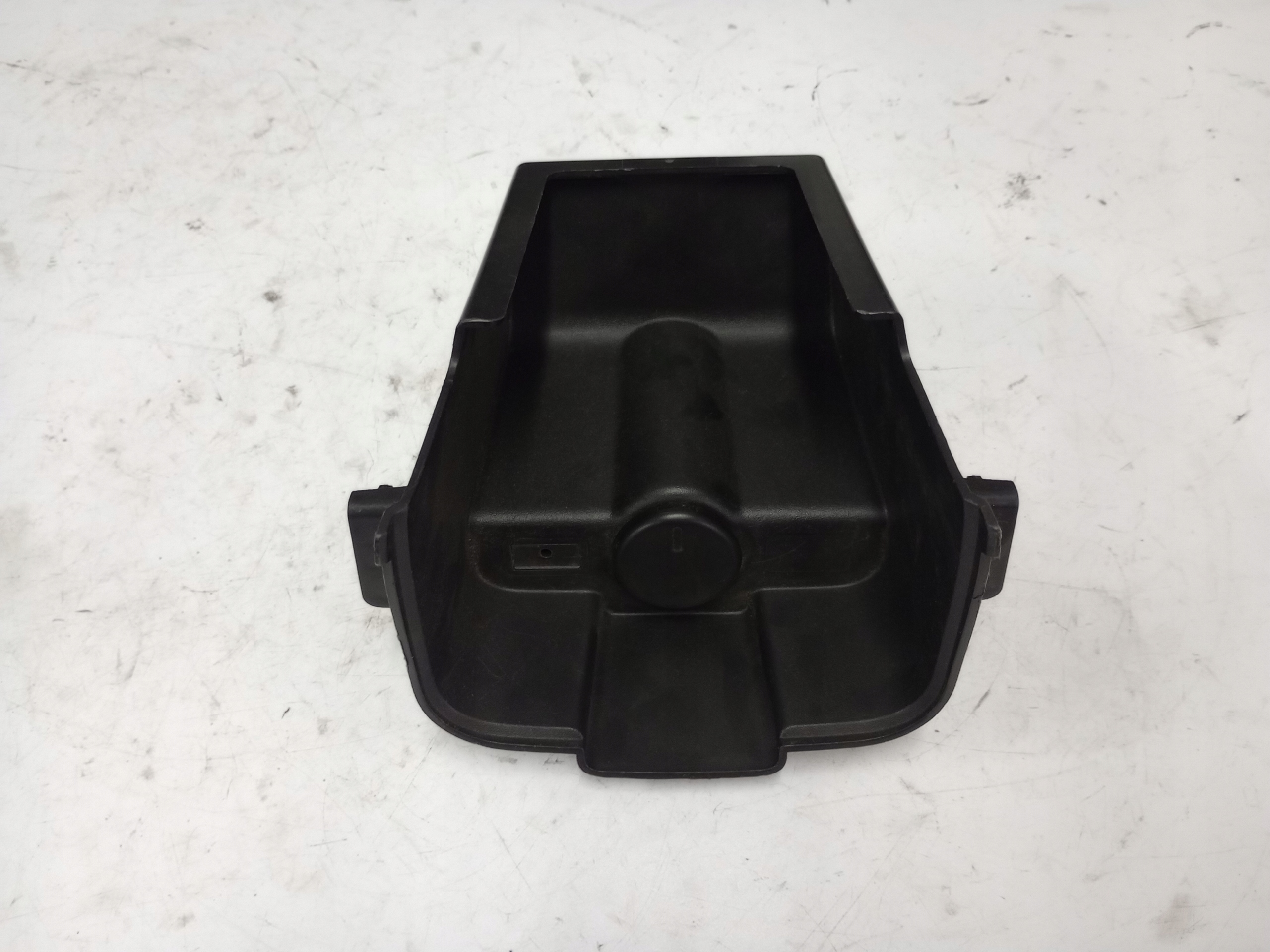 бардачок с opel oe 13262614