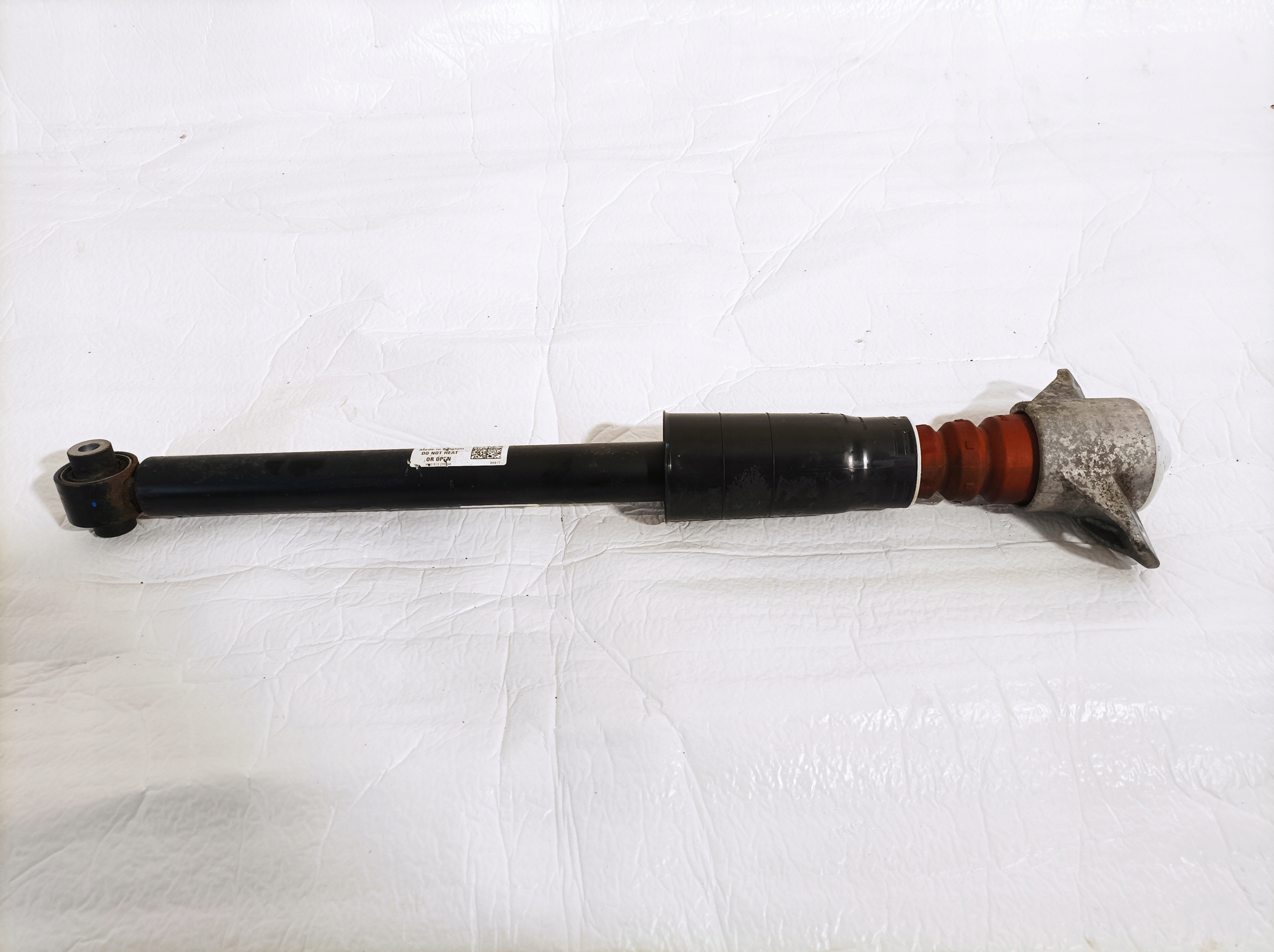 AUDI A4 B9 Stoßdämpfer heck 8W0035AA 8W0513035AA